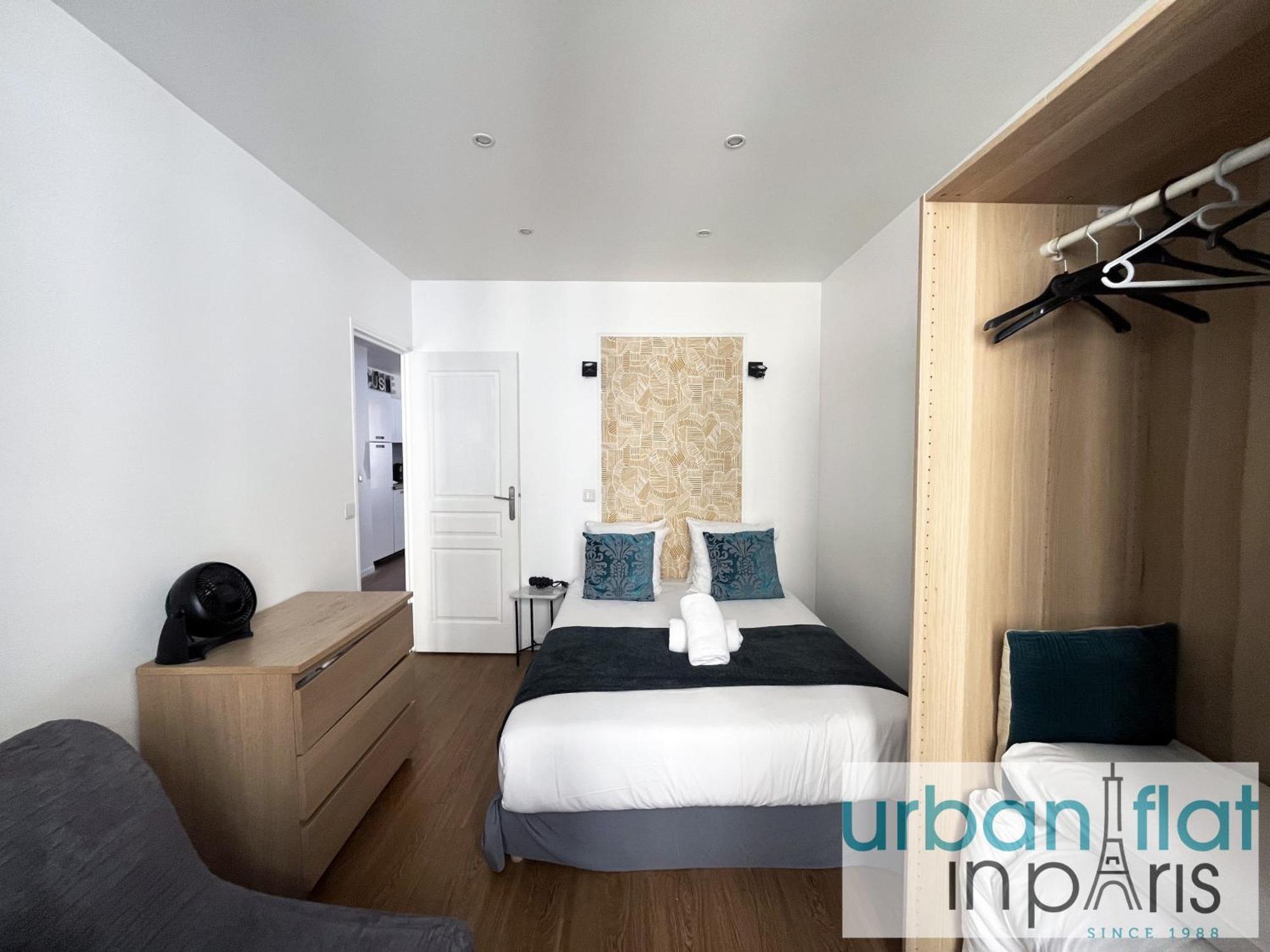 Urban Flat 17 - Pretty 3 Bedroom Flat In *