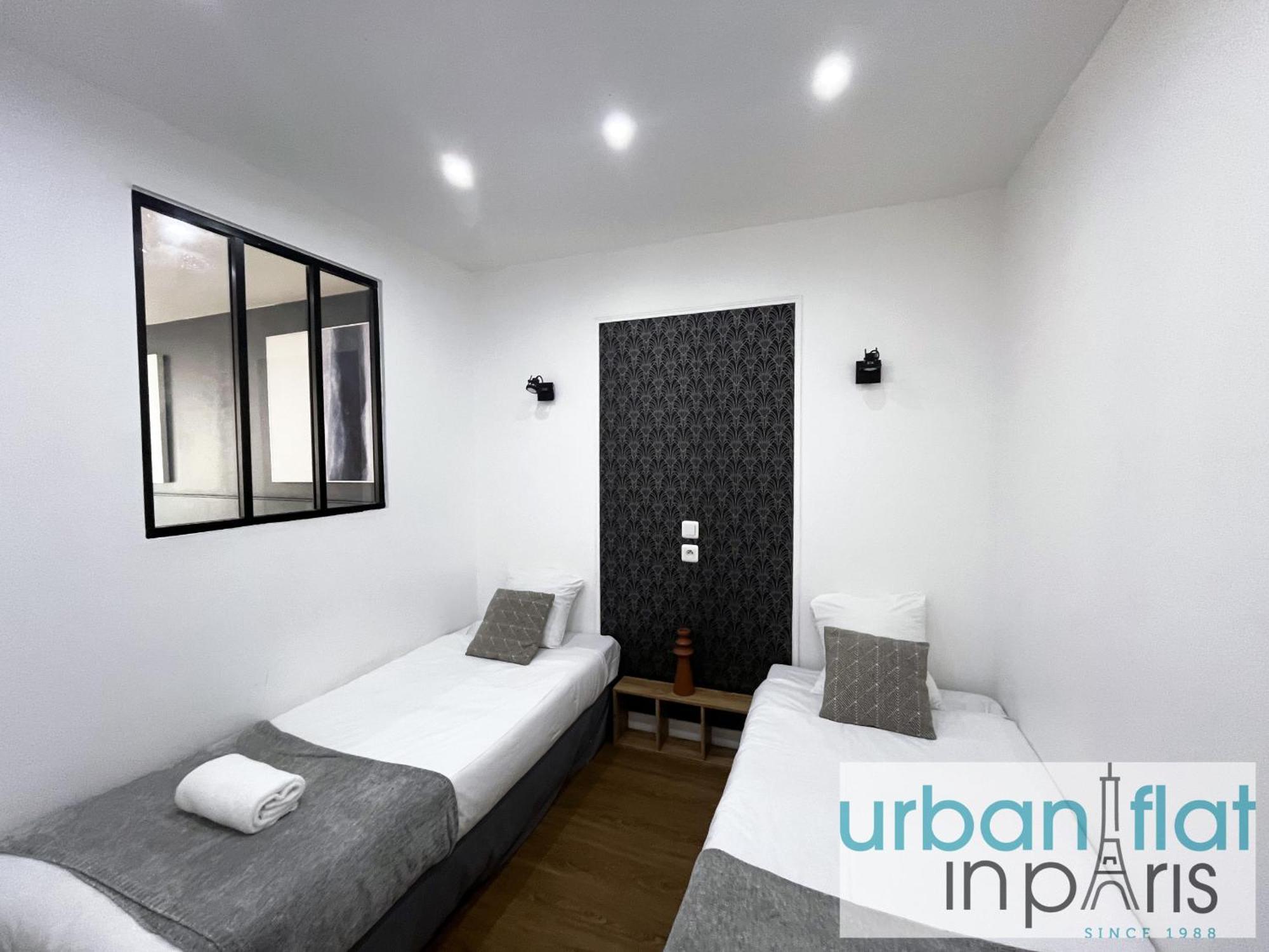 Apartment Urban Flat 17 - Pretty 3 Bedroom Flat In *