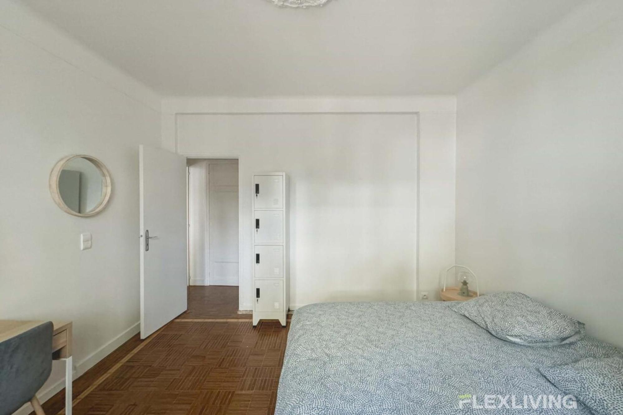 Flexliving - Whole Flat - Verdun Apartment