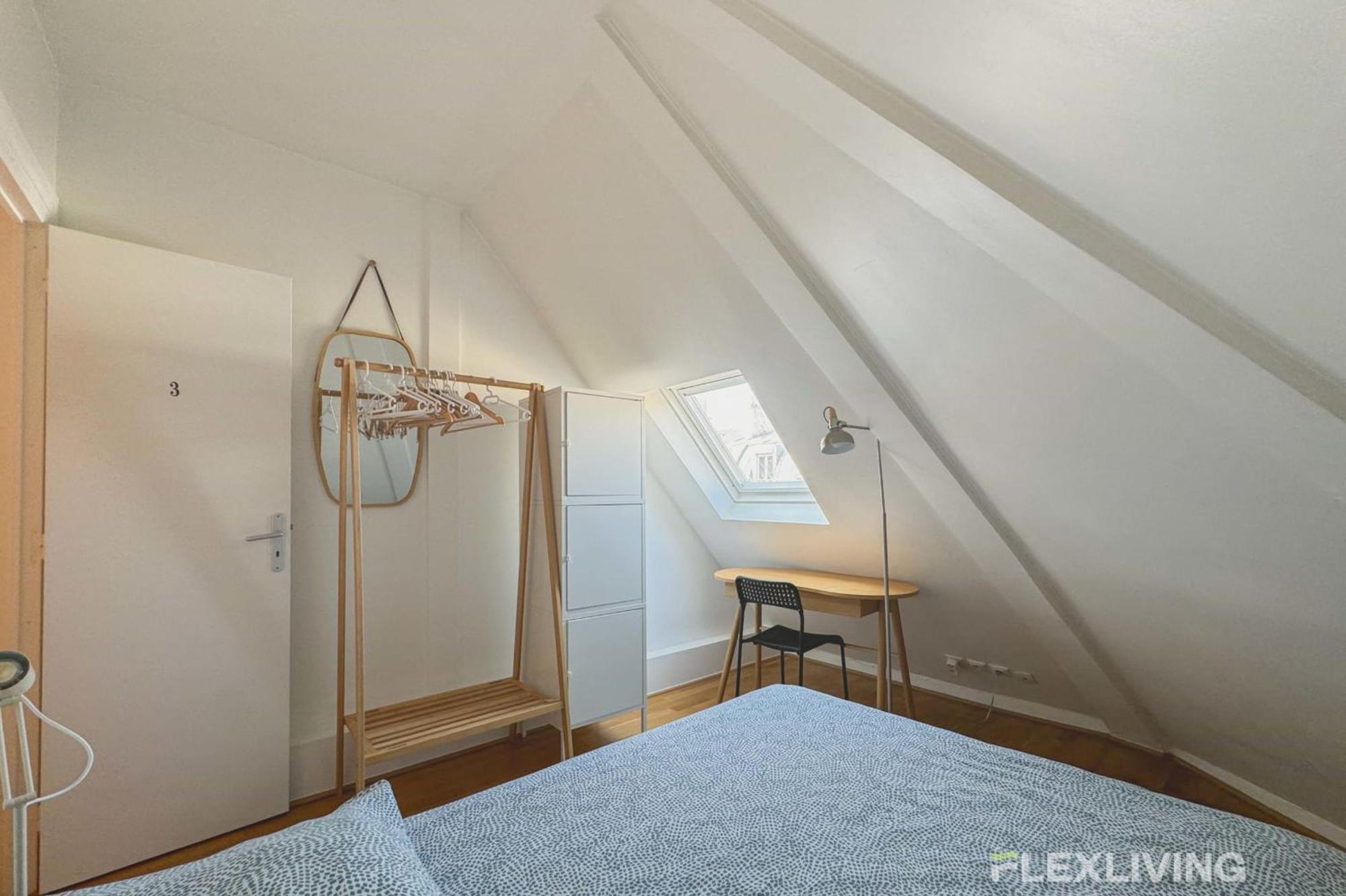 Flexliving - - Bausset *