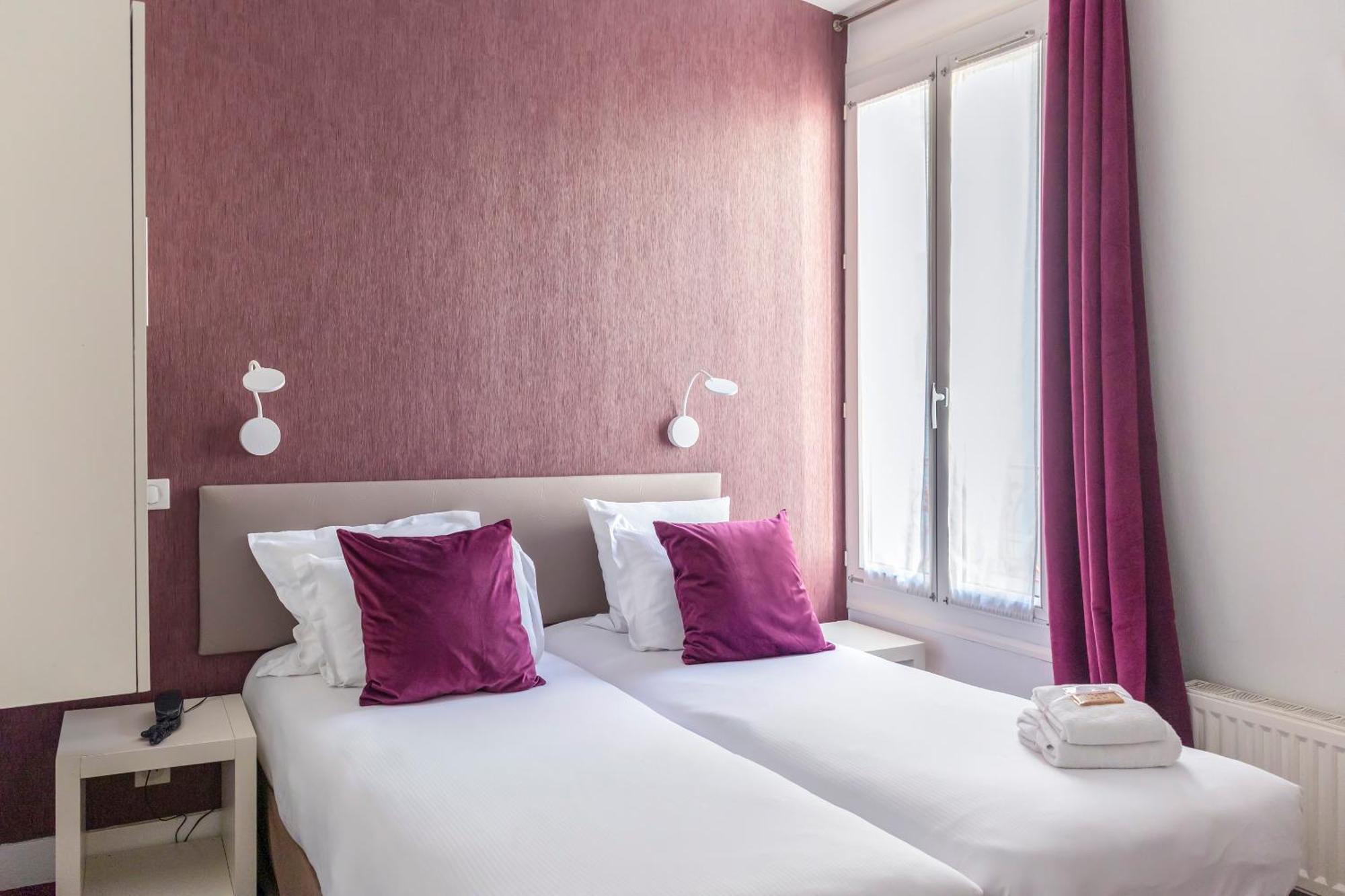 Hotel Porte De Versailles 3*