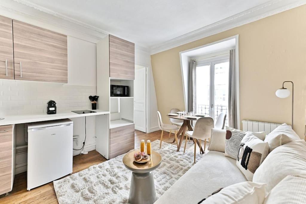 Cosy Face De Montparnasse - Ii