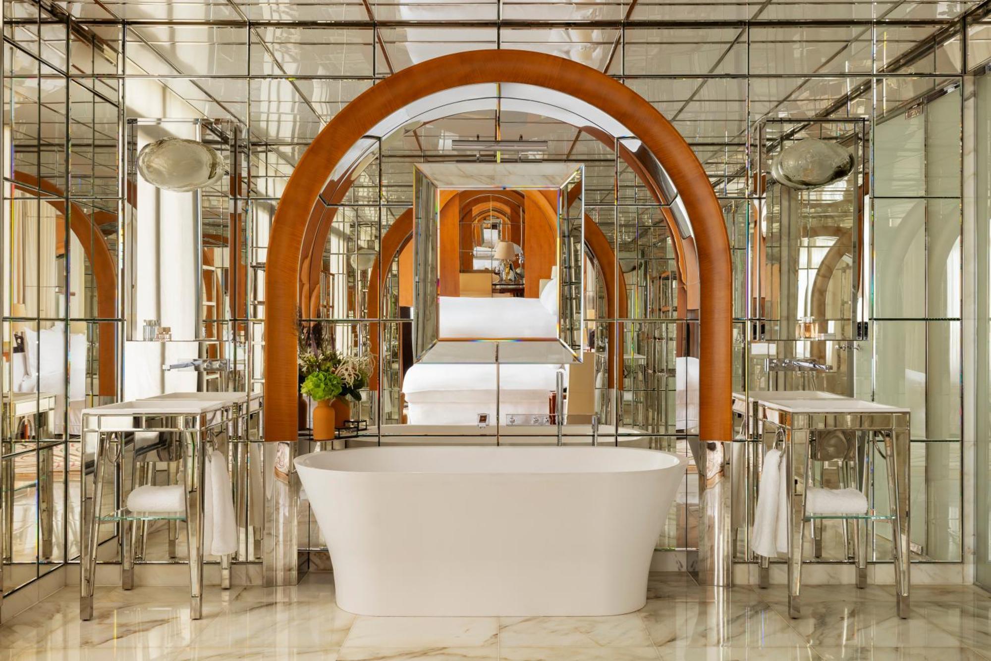 Le Royal Monceau Raffles Paris