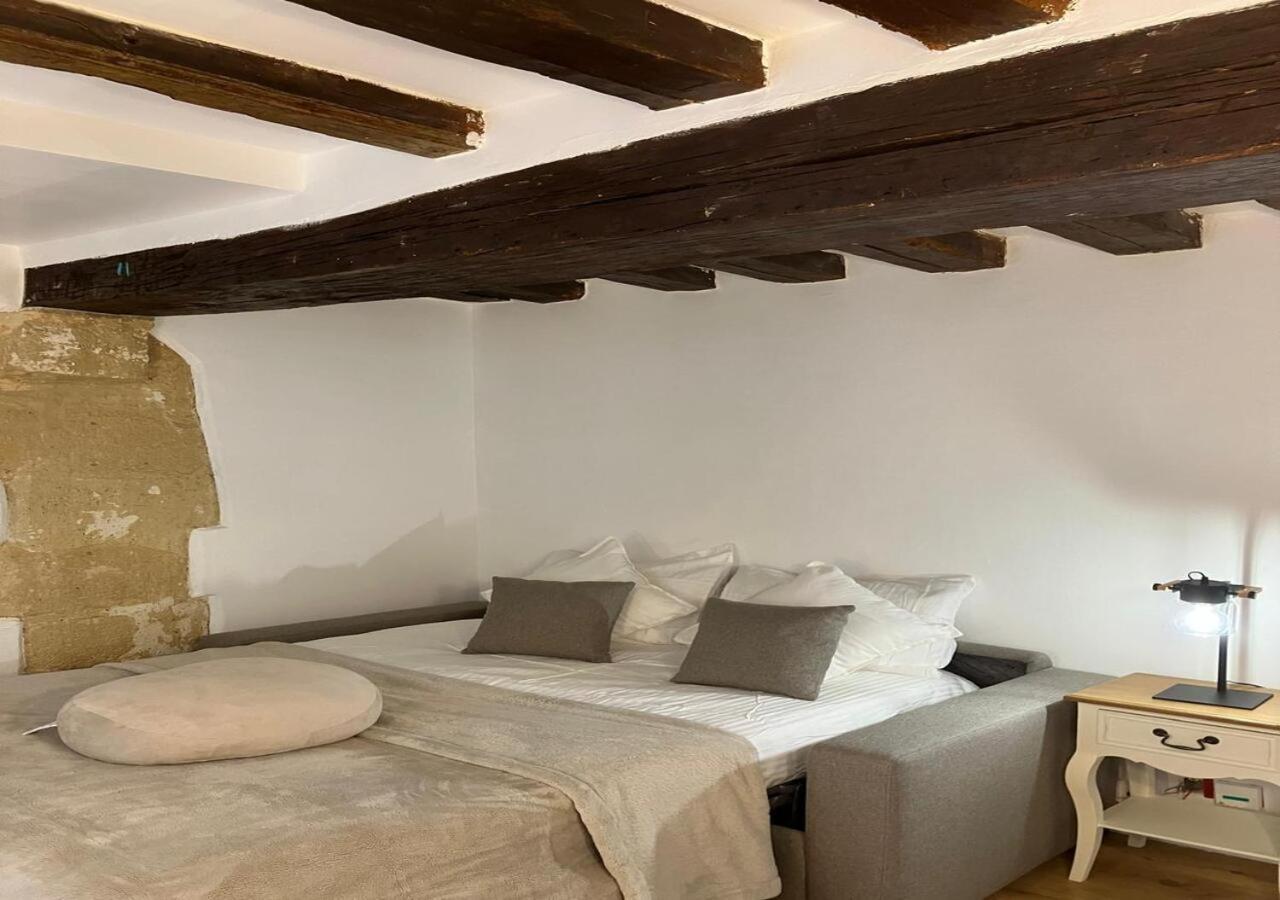 Elegant Retreat By Le Marais Paris