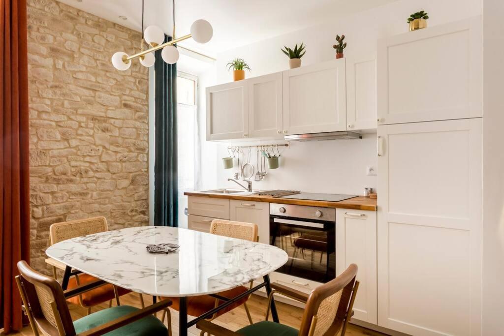 Appartement Relais Cocorico - Town House 4 Private Suites, Ac Cinema Gym & Sauna *