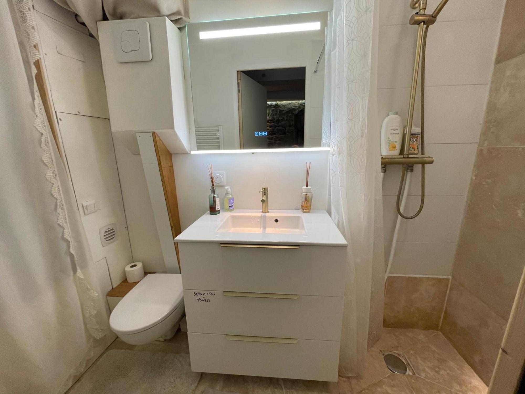 Apartment Eleusis-paris Paris