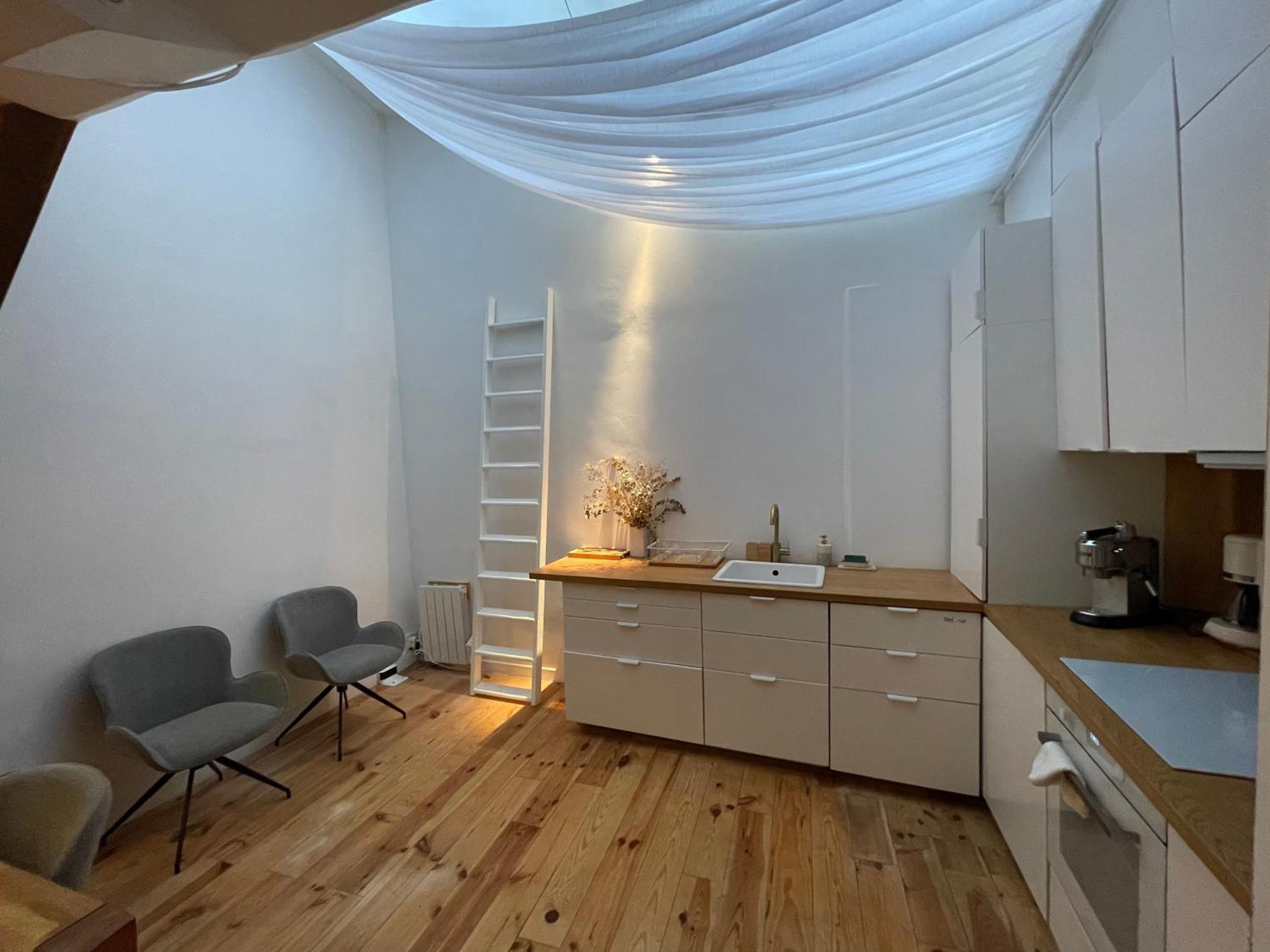 Apartment Eleusis-paris *