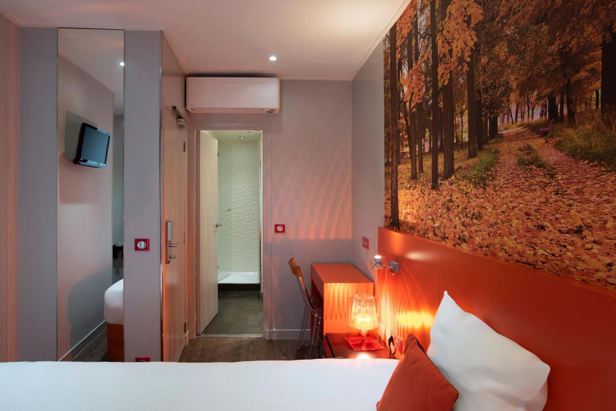 Hotel Jardins De Montmartre 3*