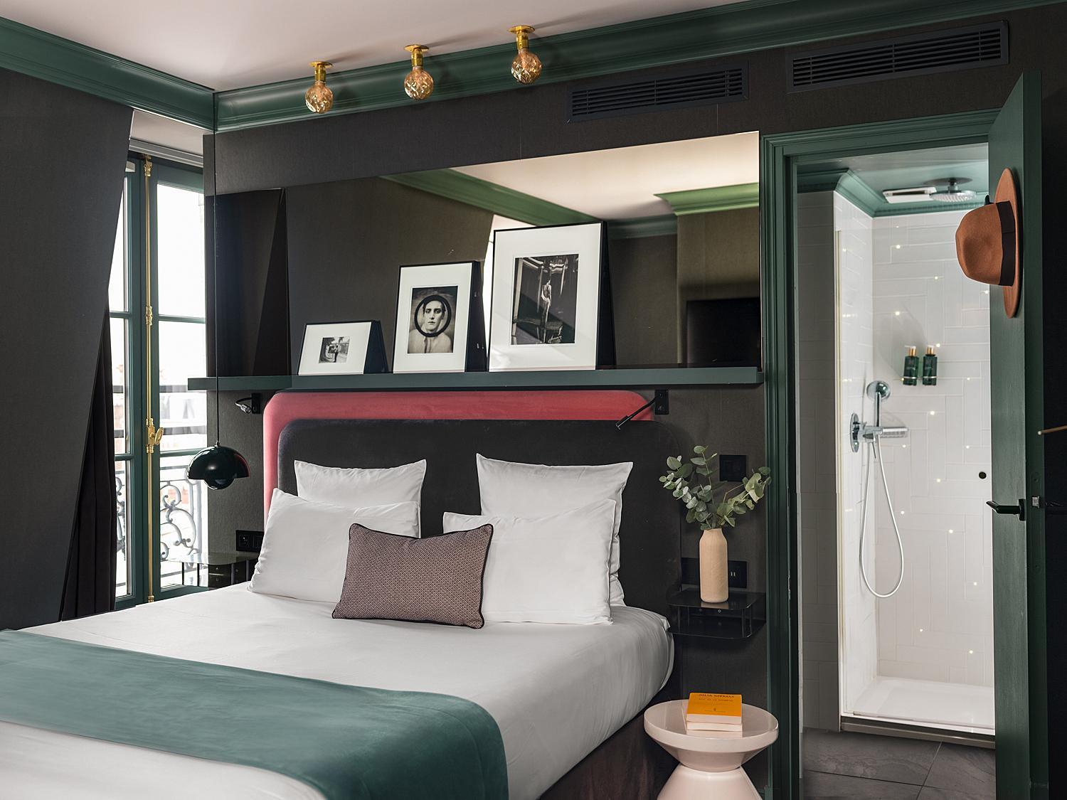 Bob By Elegancia Hotel 4*
