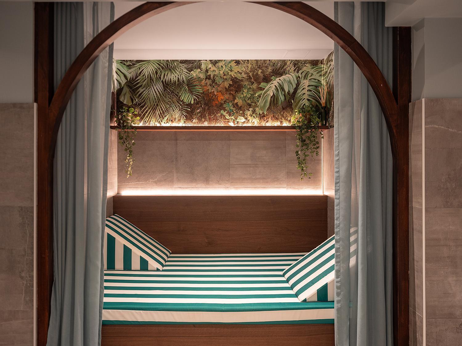 Hotel Bob By Elegancia 4*