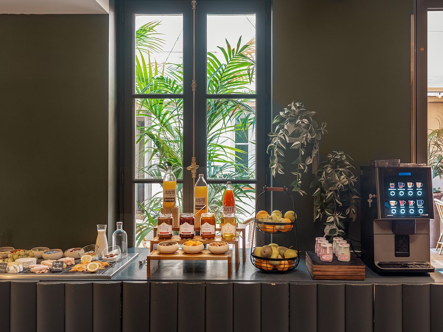 Hotel Bob By Elegancia 4*
