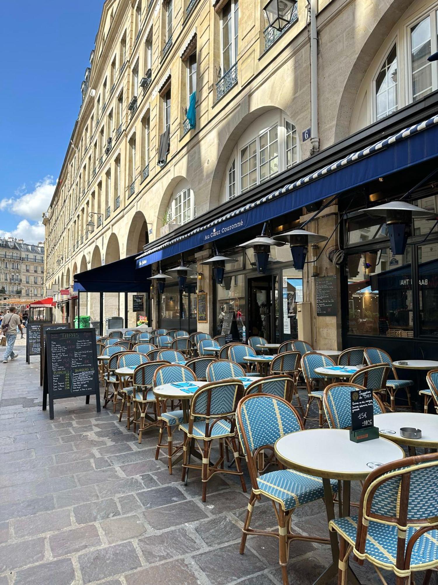 Stylish Steps From Le Marais Apartment