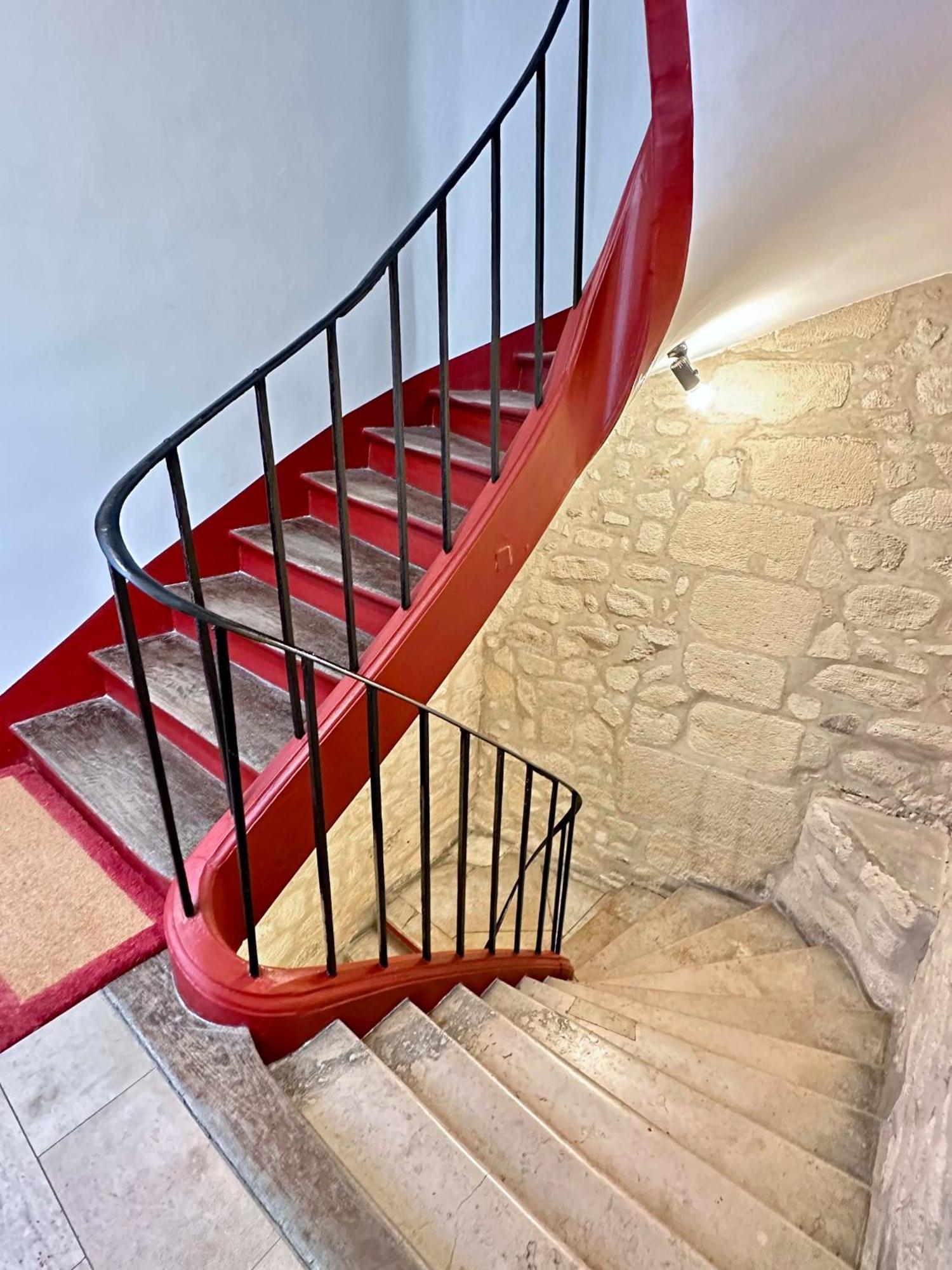 Apartment Stylish Steps From Le Marais *