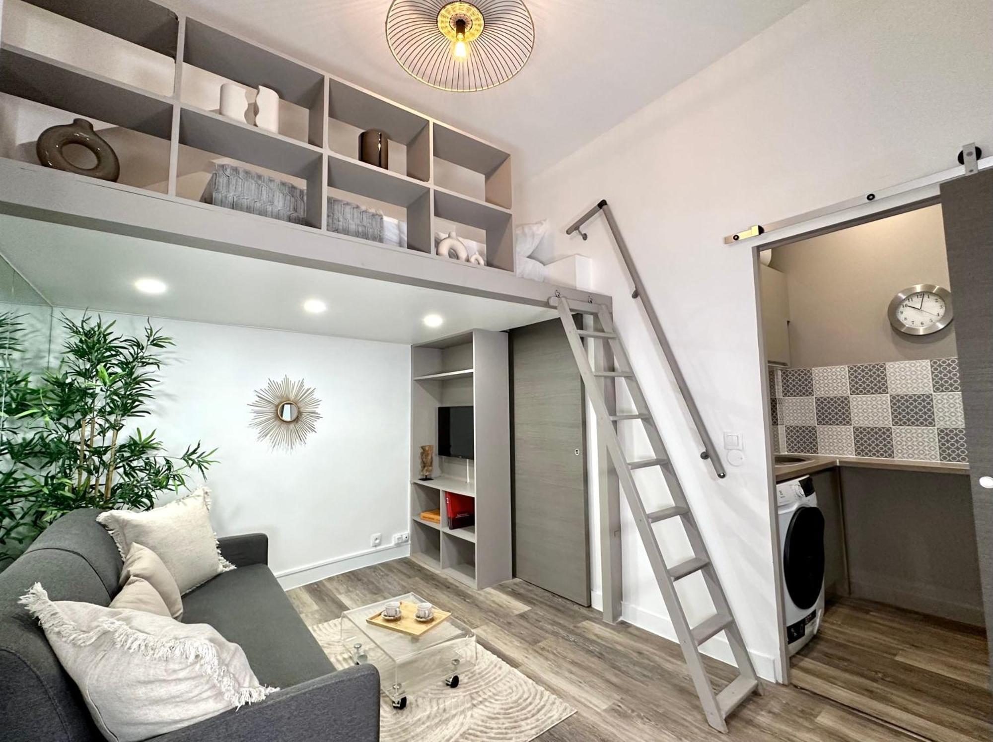 Stylish Steps From Le Marais Paris