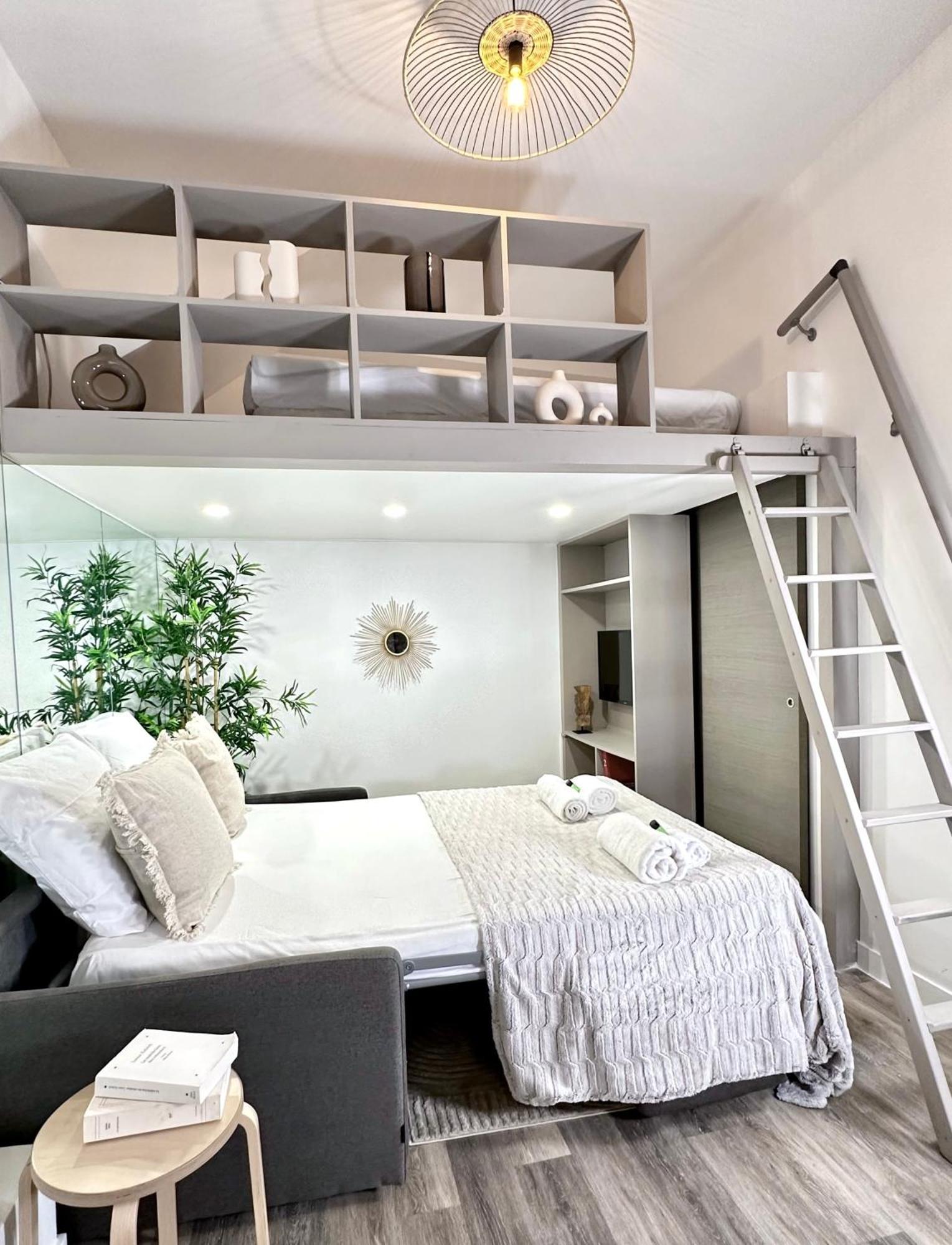 Apartment Stylish Steps From Le Marais