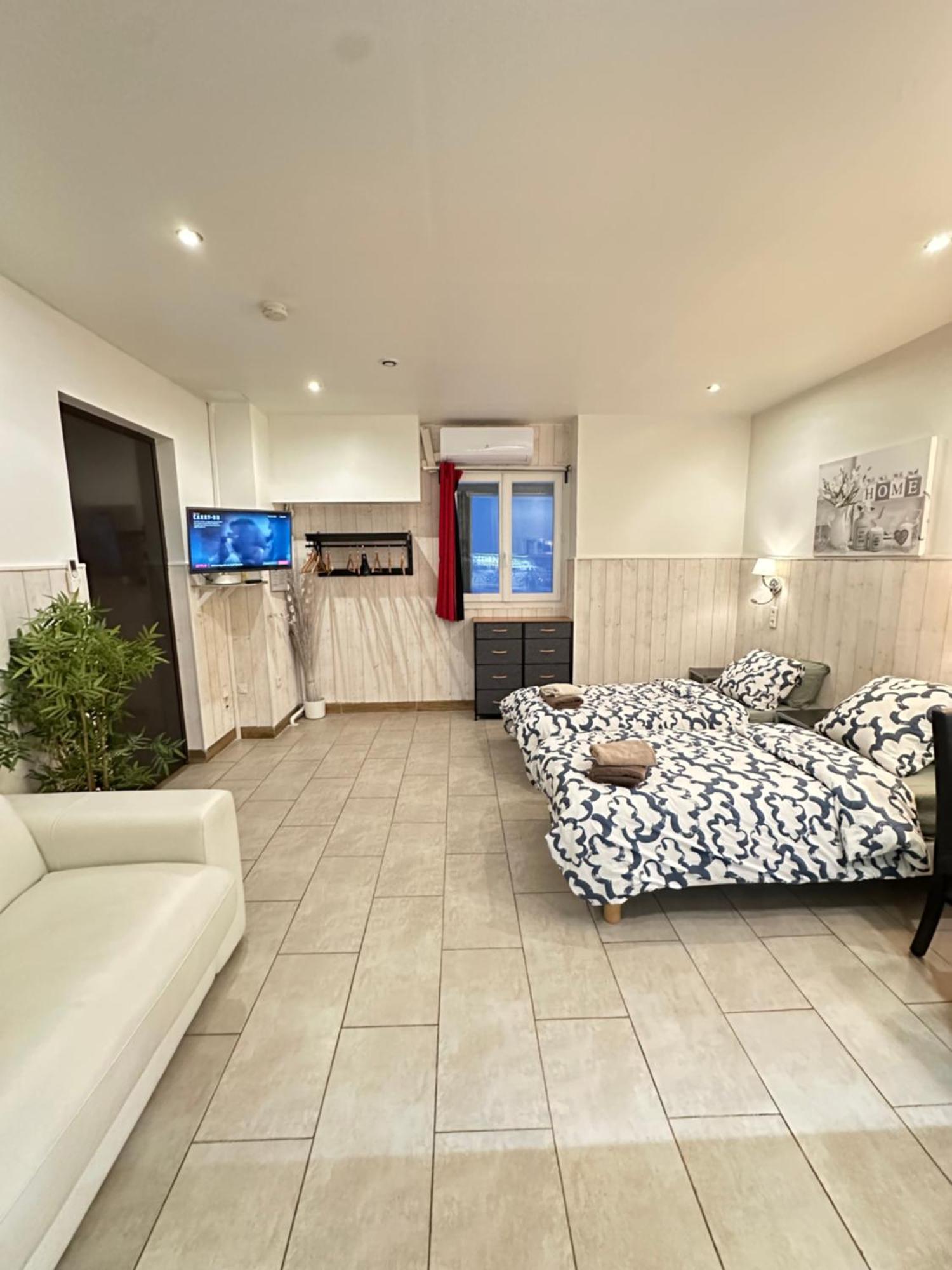 15 Ground Floor Appartement Paris