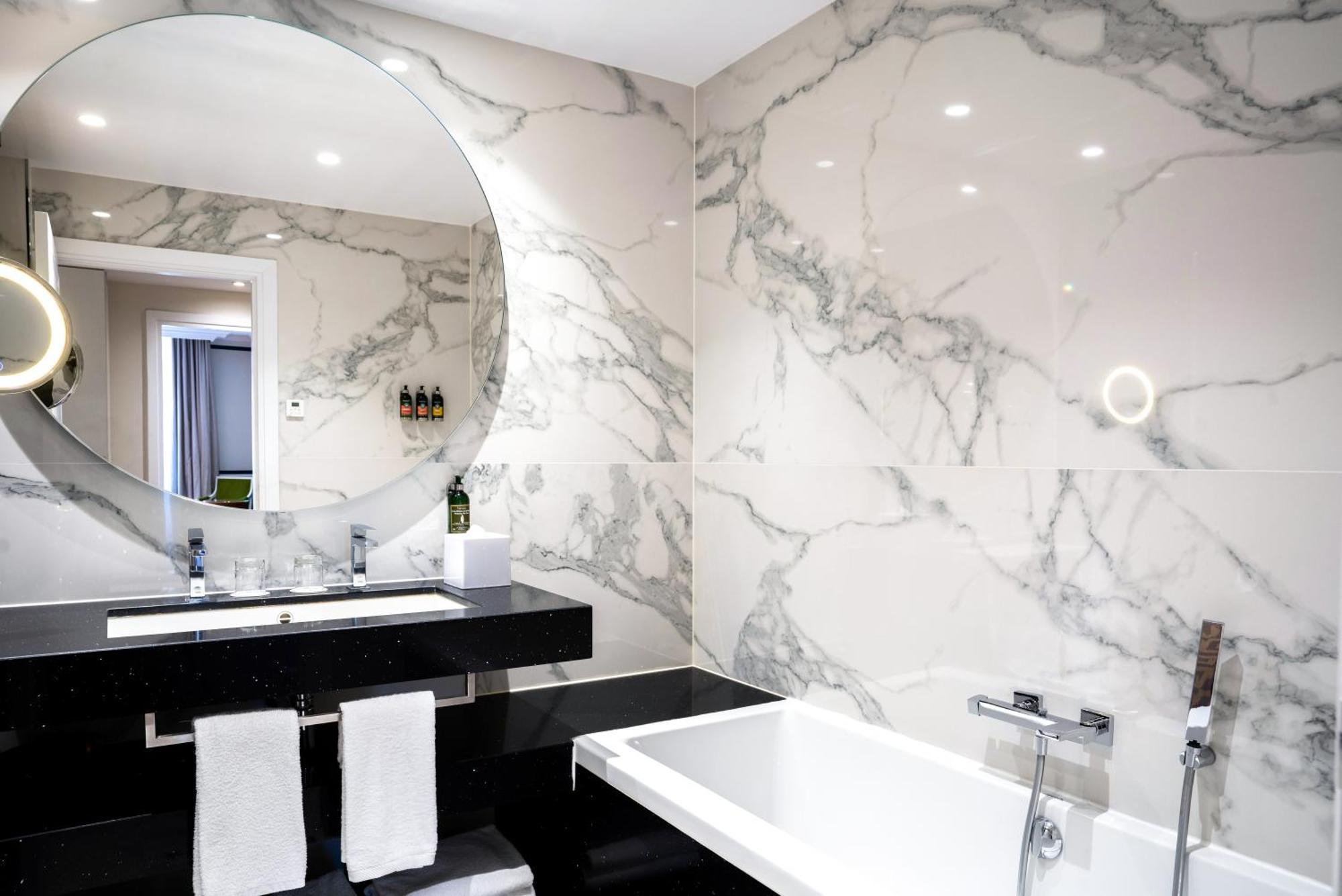 Fraser Le Claridge Champs-elysees Hotel