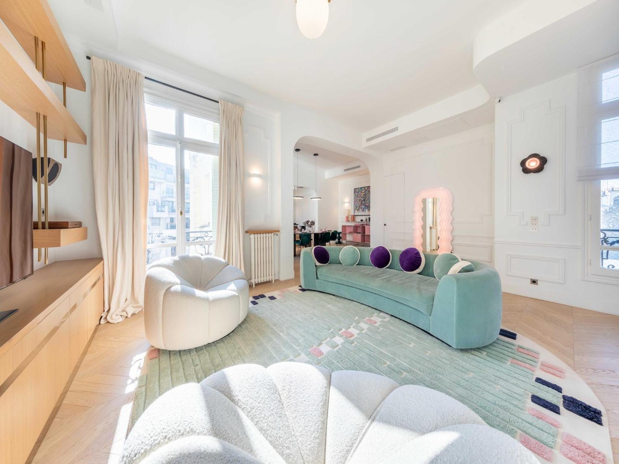 Exceptional 3bd - Trocadero Victor Hugo * Paris
