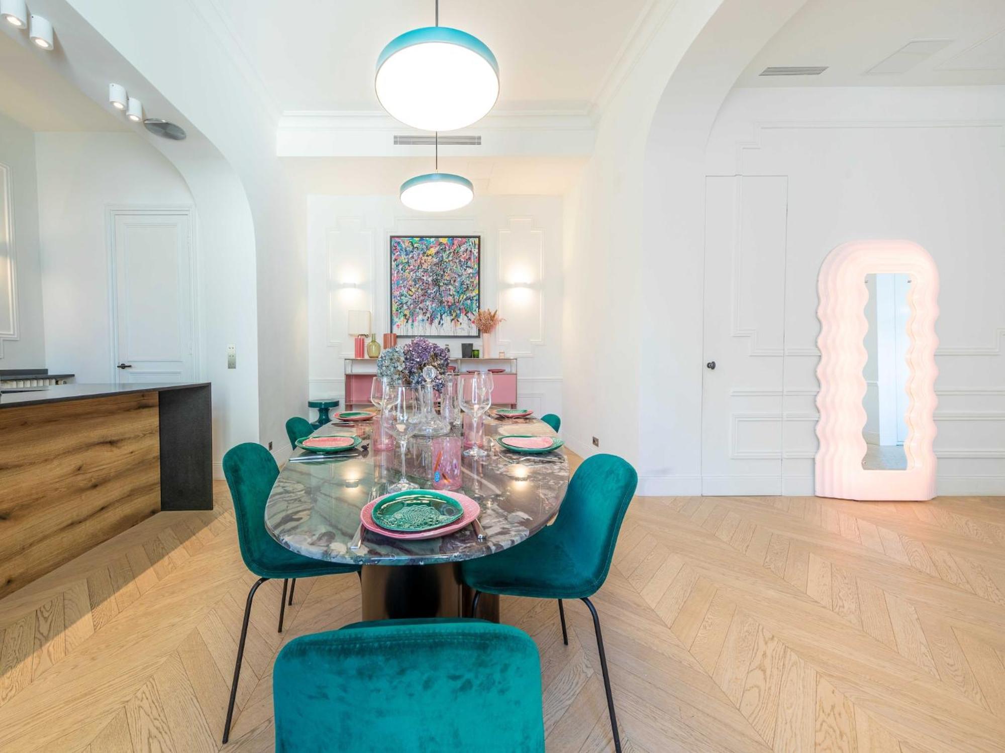 Exceptional 3bd - Trocadero Victor Hugo *