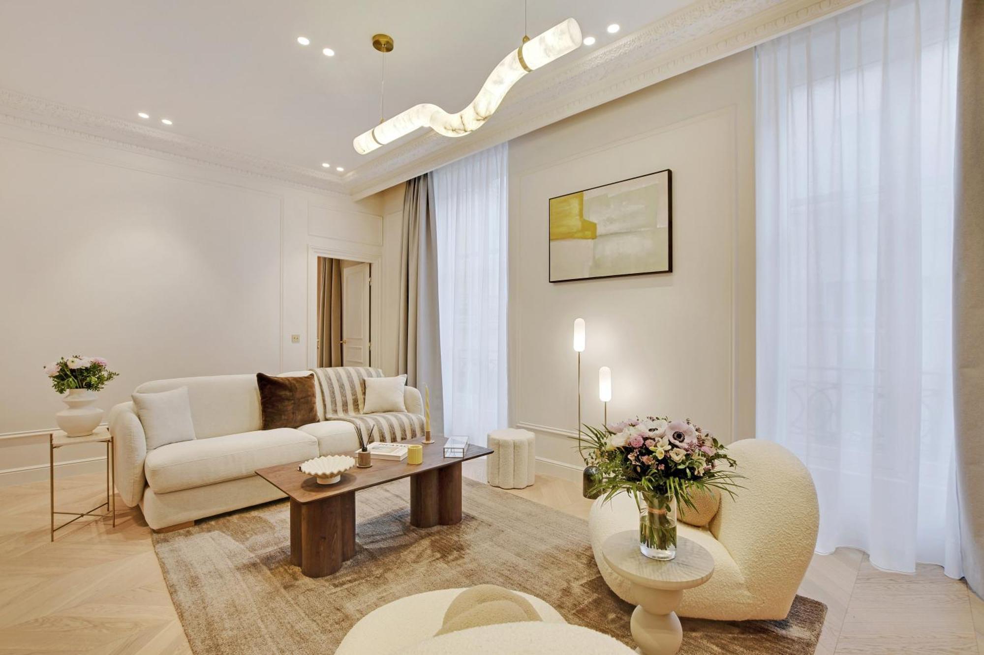 Apartment Maison Galante's With Services In Louvre - Rue Des Dechargeurs *