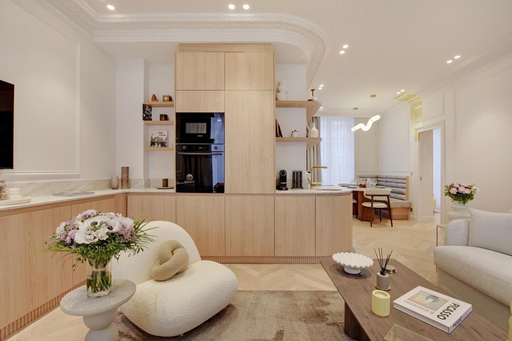 Maison Galante's With Services In Louvre - Rue Des Dechargeurs