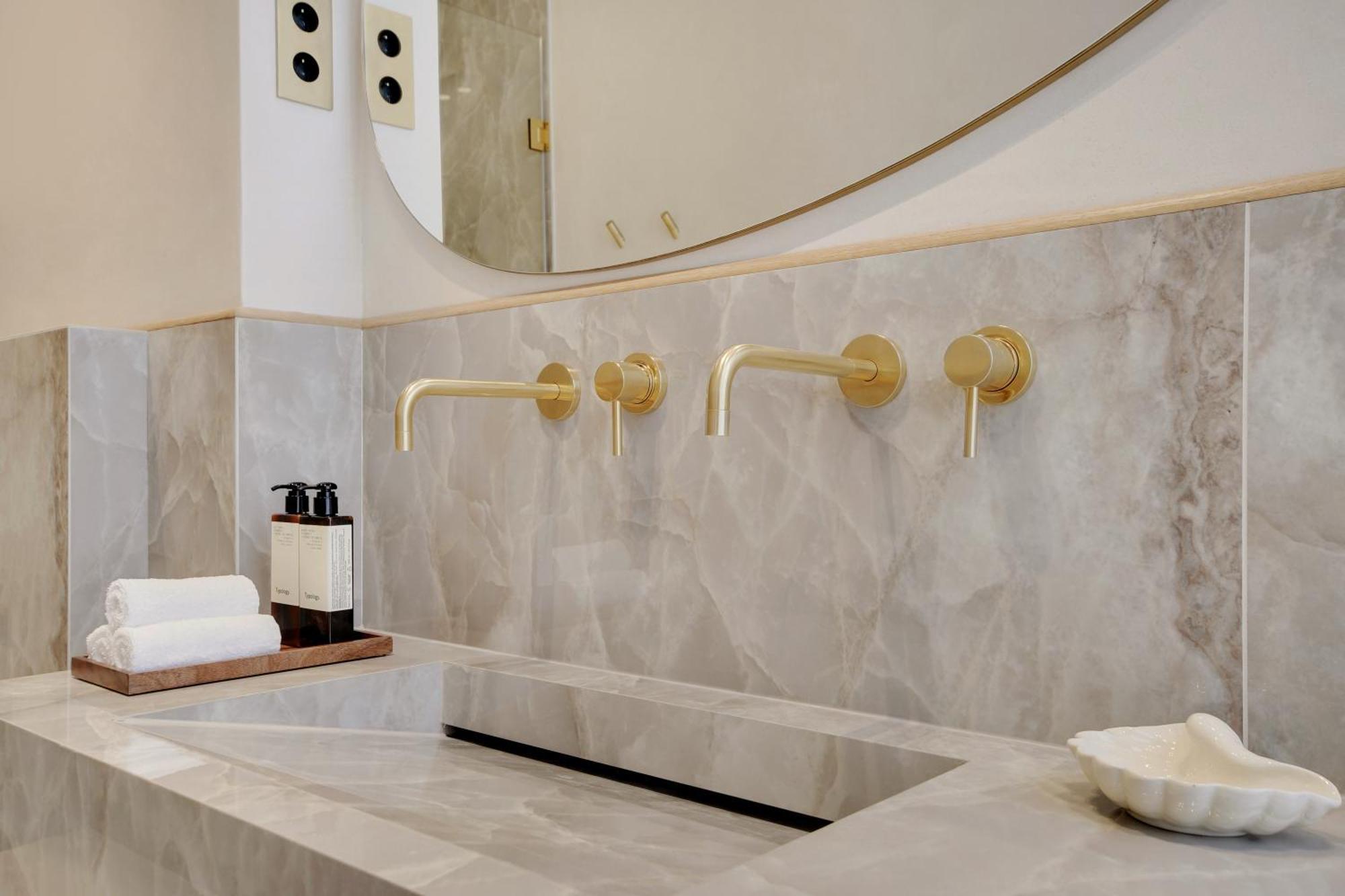 Maison Galante's With Services In Louvre - Rue Des Dechargeurs Apartment *