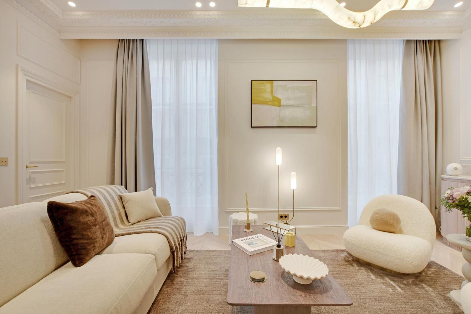 Apartment Maison Galante's With Services In Louvre - Rue Des Dechargeurs *