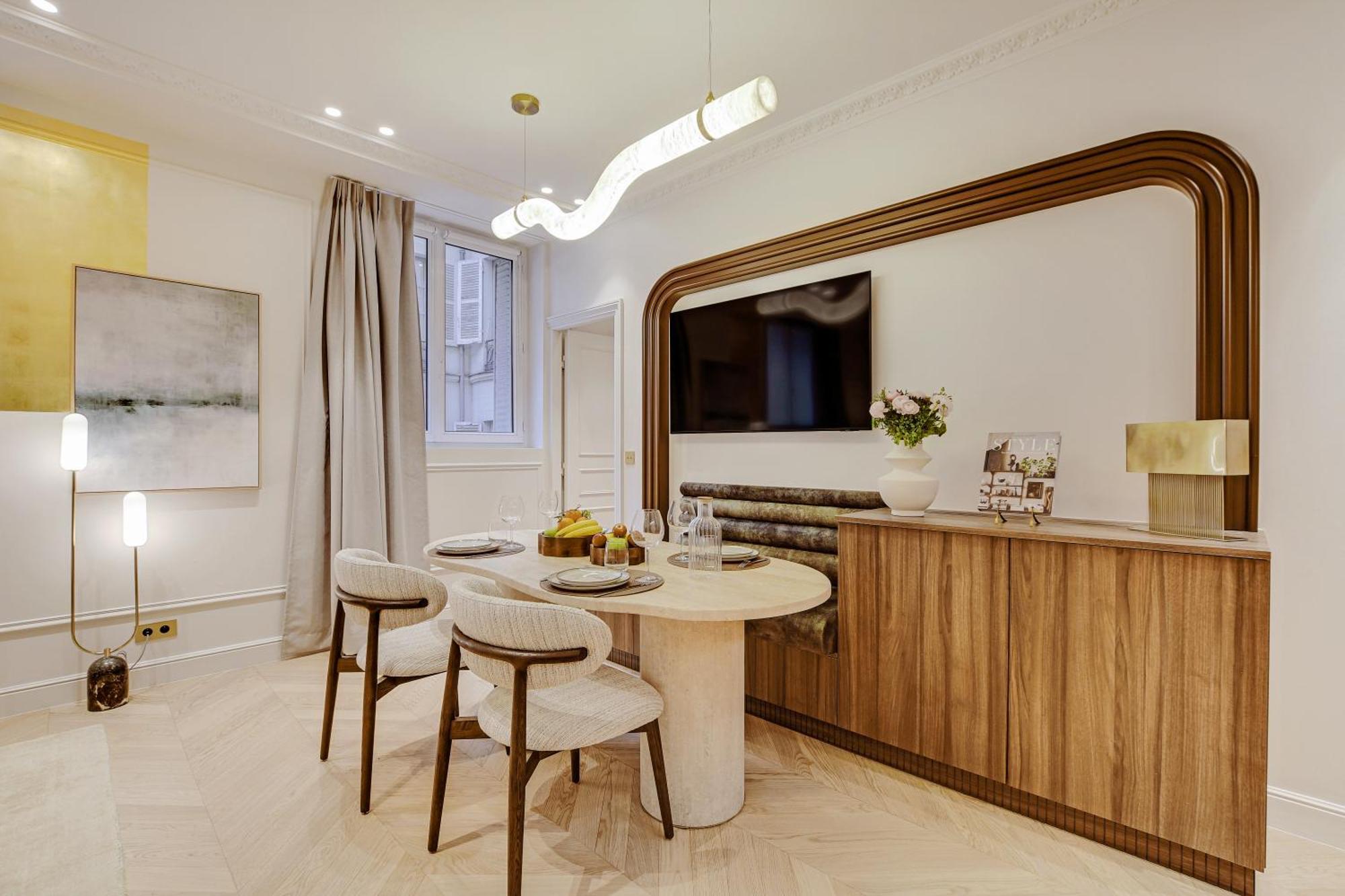 Maison Galante's With Services In Louvre - Rue Des Dechargeurs Apartment *