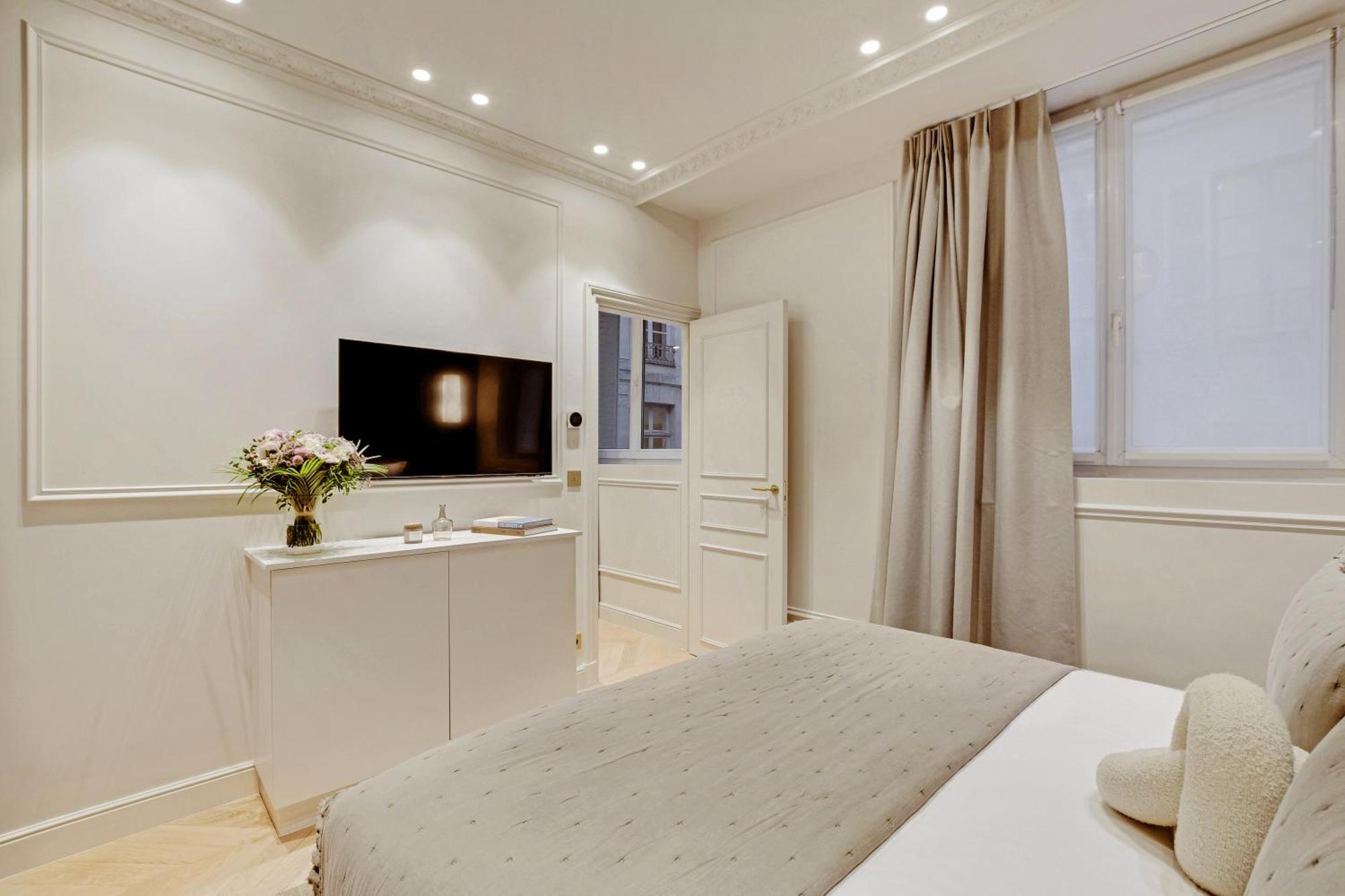 Maison Galante's With Services In Louvre - Rue Des Dechargeurs Apartment