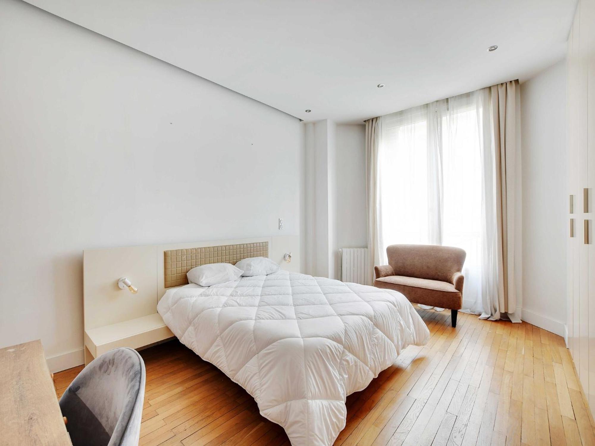 Sophisticated Appt 4 Bdr 8p - 17e Porte D'asnieres Paris