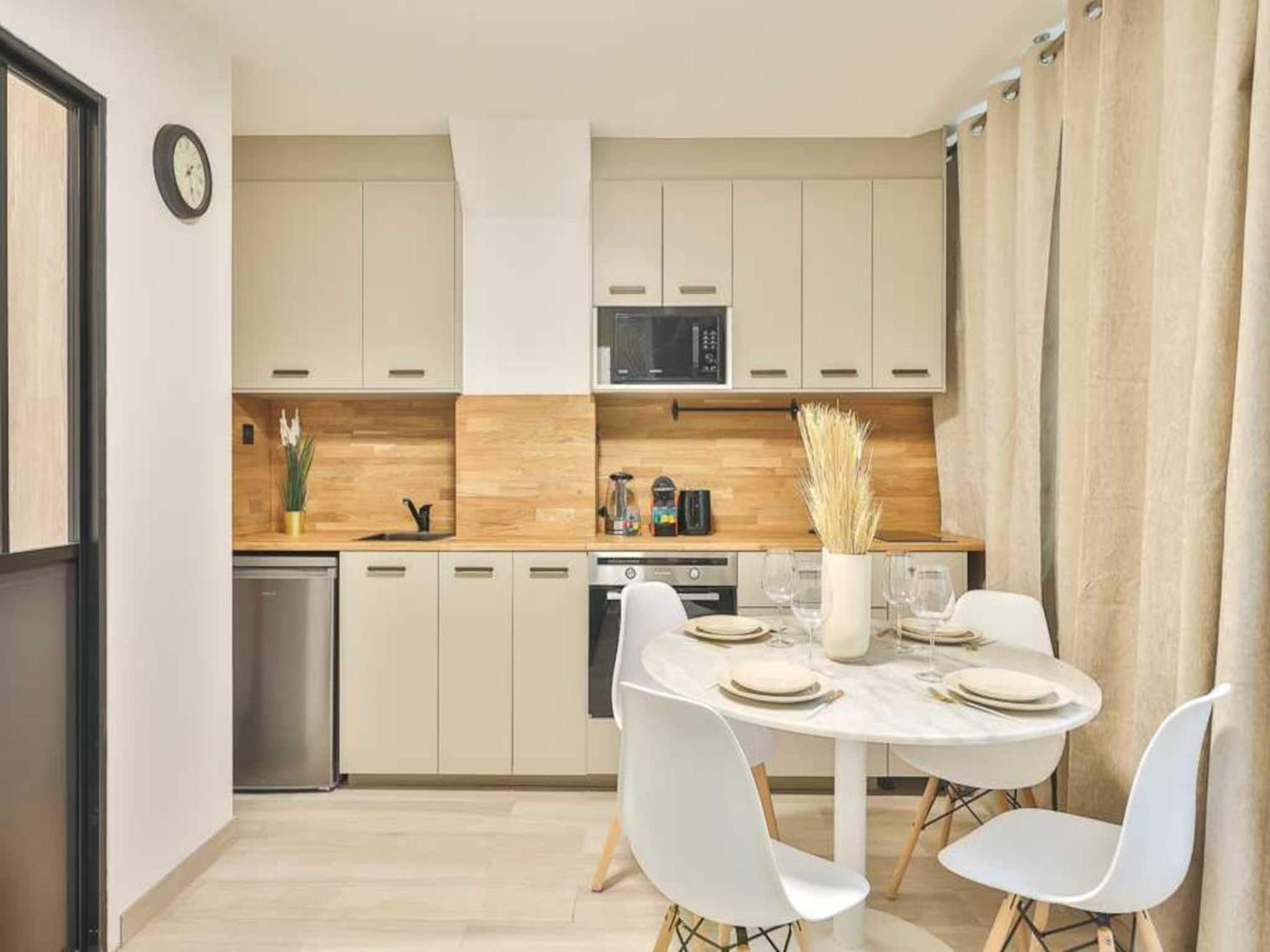 Apartment Newly Renovated Canal De L'ourq Paris