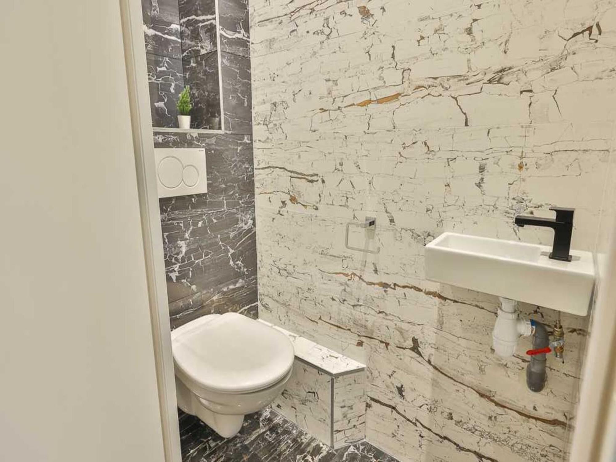 Newly Renovated Canal De L'ourq Apartment Paris