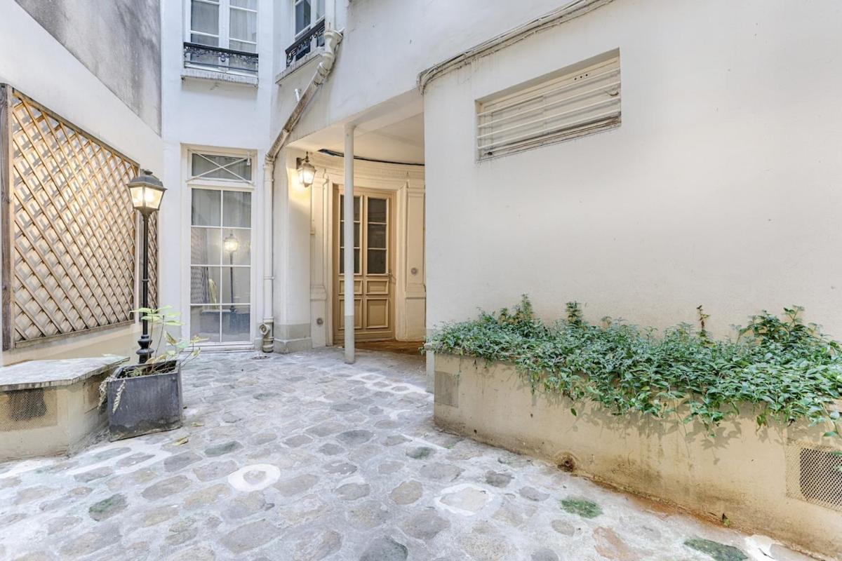 Duplex Atypique Au Coeur Du Sentier Apartment *