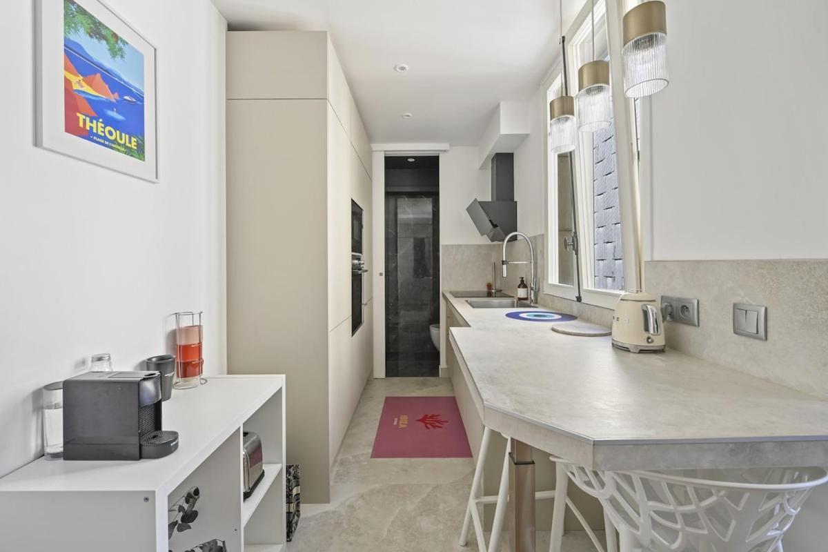 2 - 16th Apartment