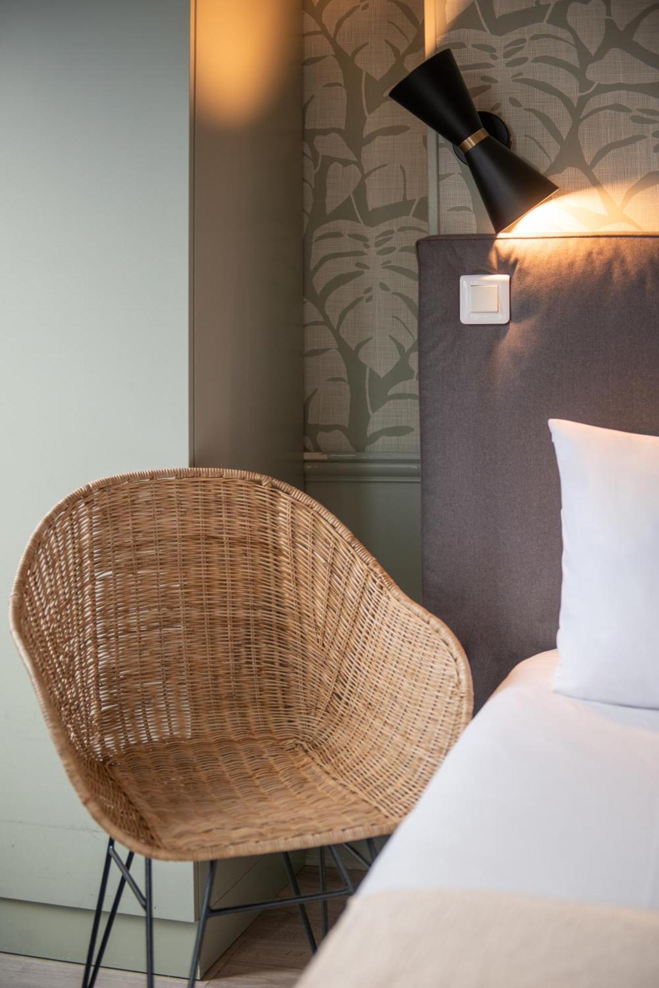Avama Prony Hotel