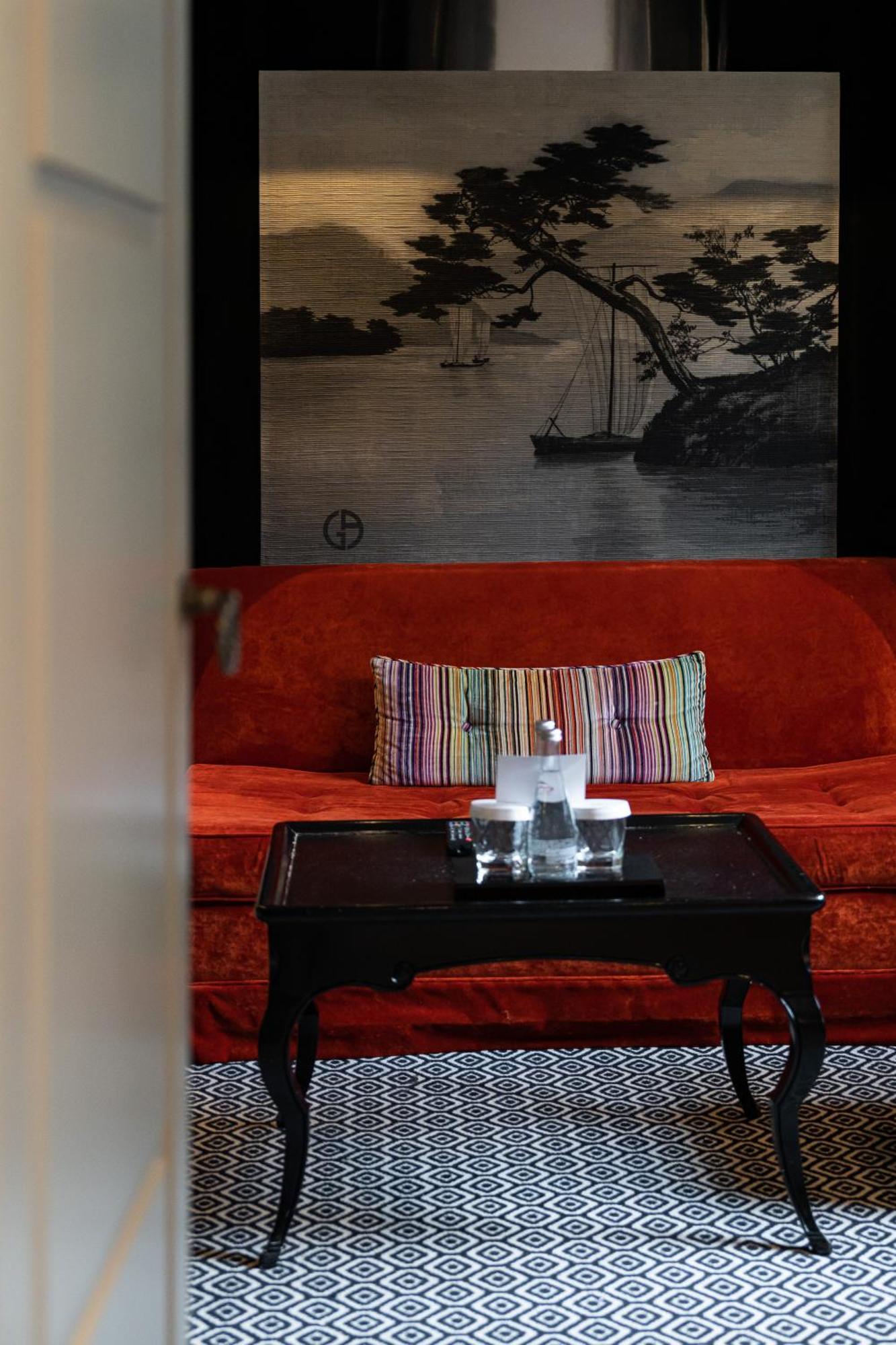Le Pavillon De La Reine Hotel Paris