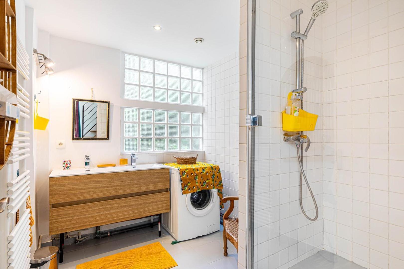 Apartment Guestready - Spacious Retreat Near Buttes-chaumont Paris