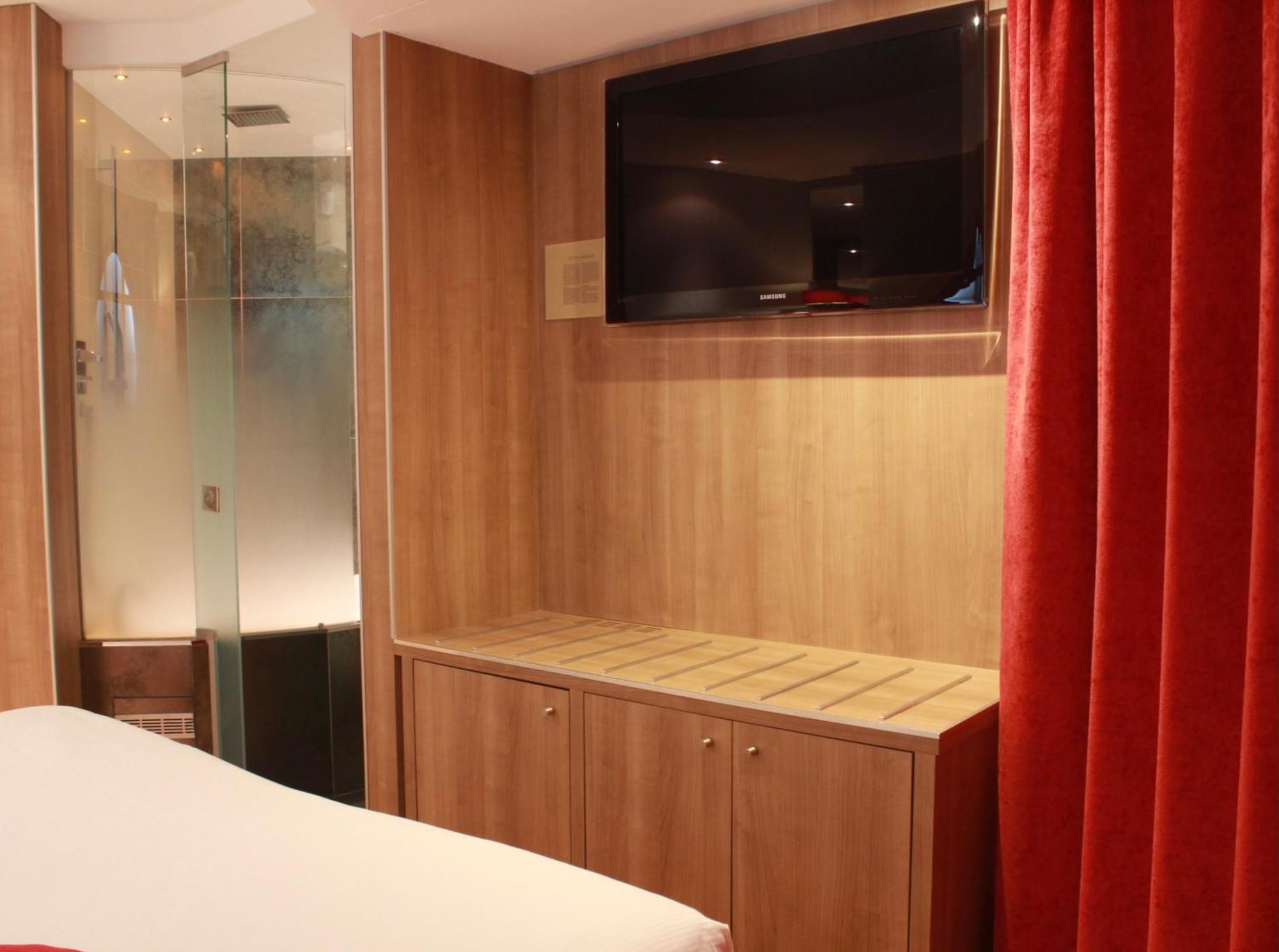 Secret De - & (adults Only) 4* Paris