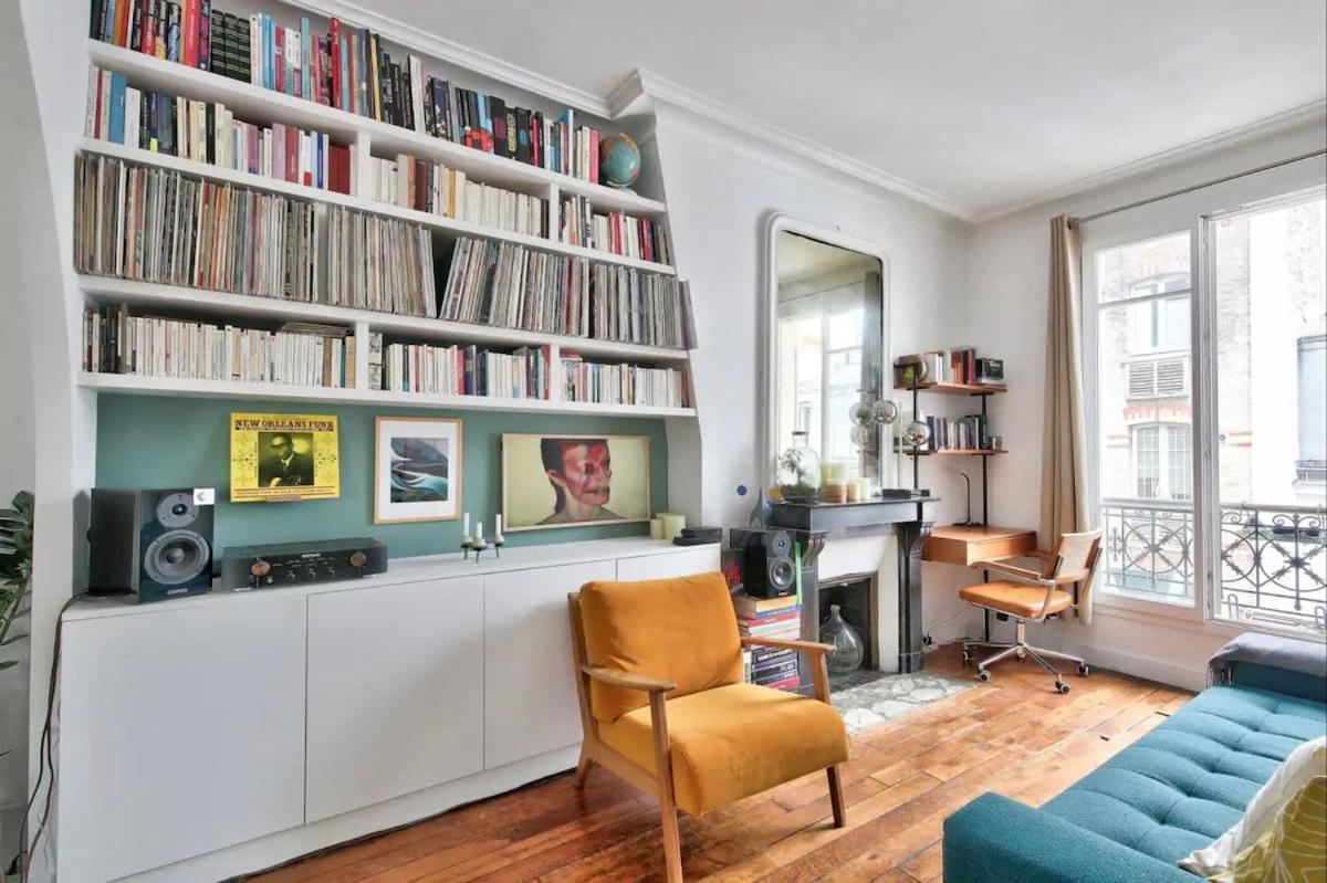 Apartment Superbe Place Republique Paris