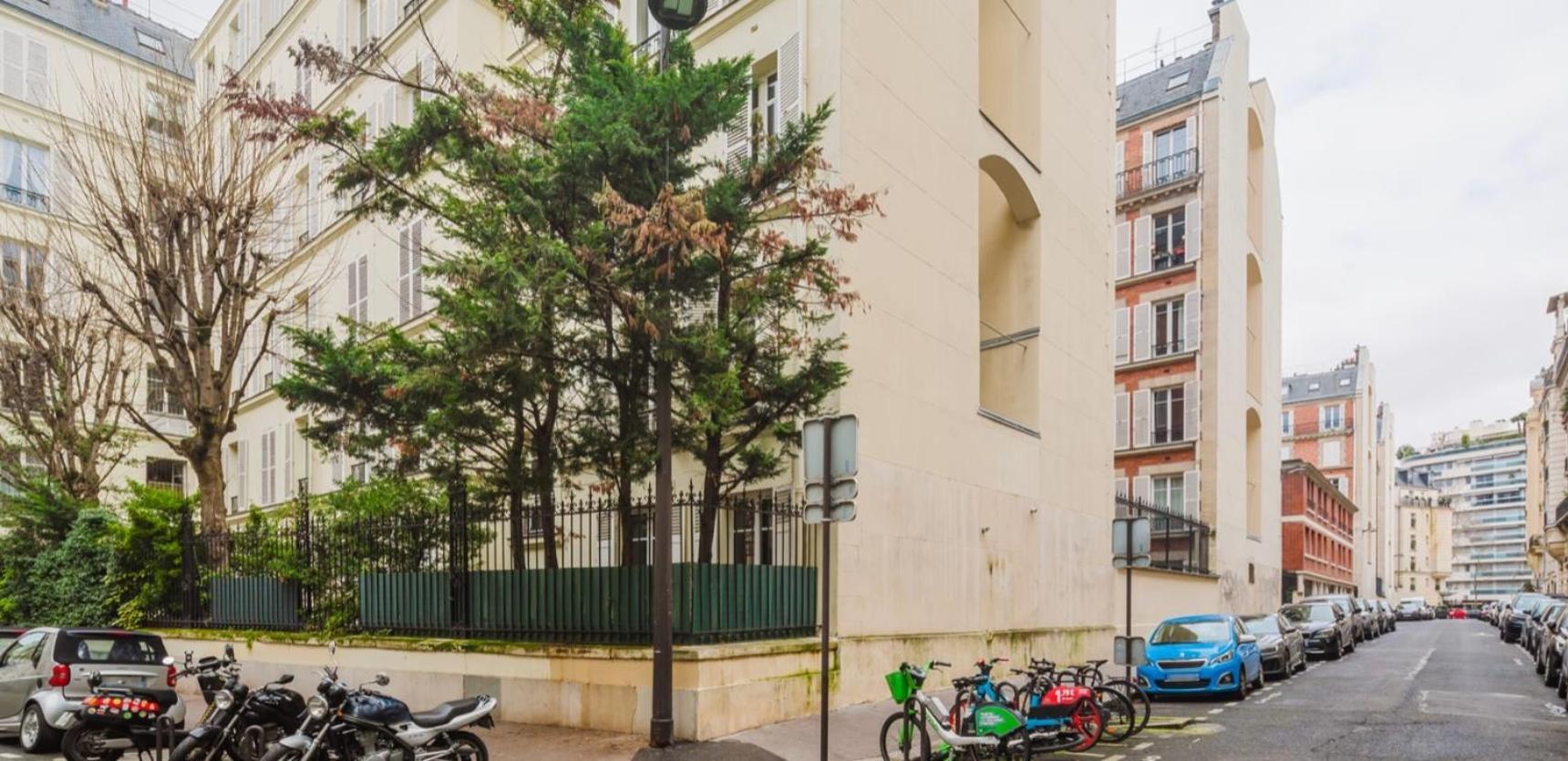 Apartment De Trois Paris