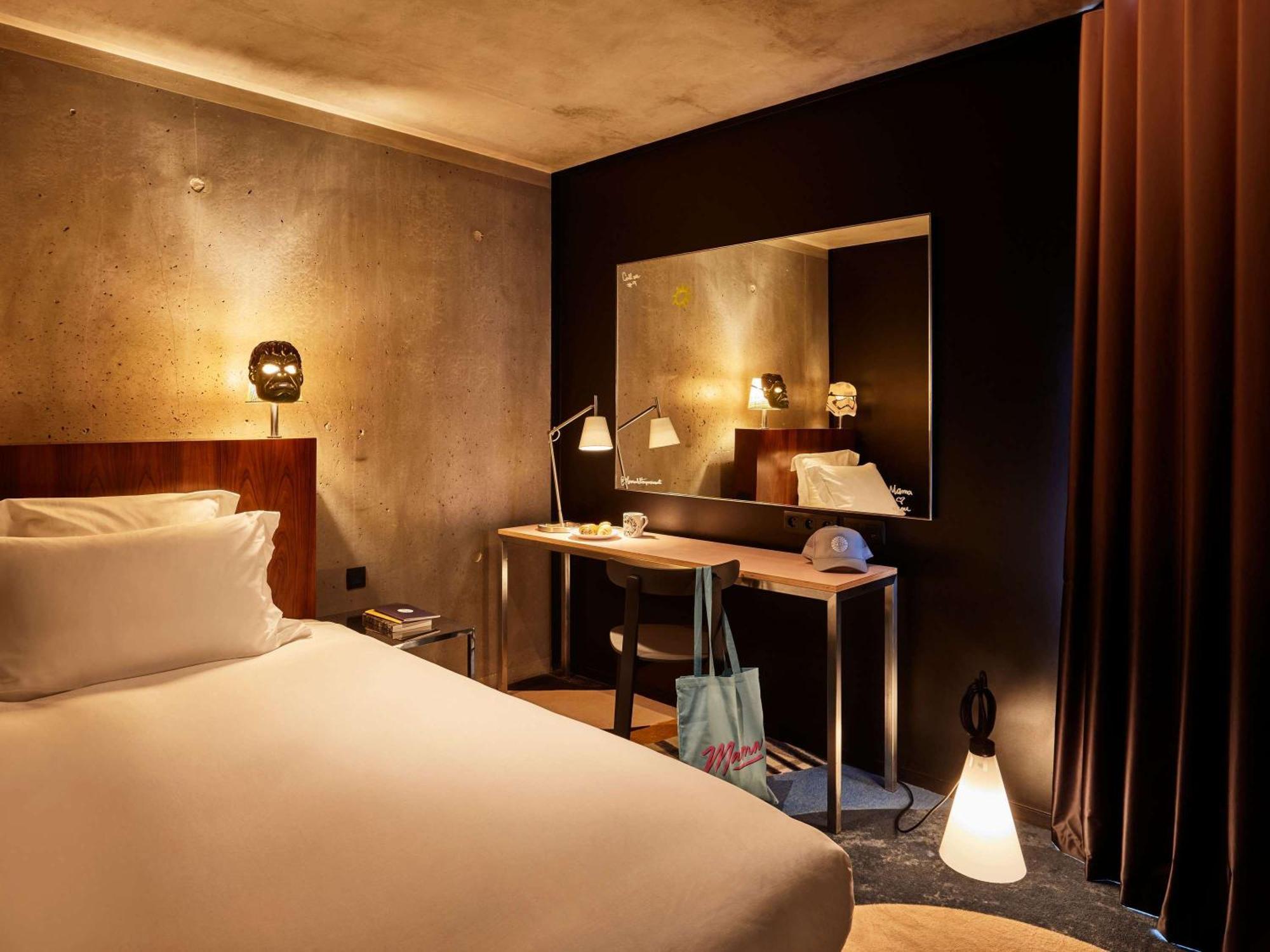 Hotel Mama Shelter East Paris