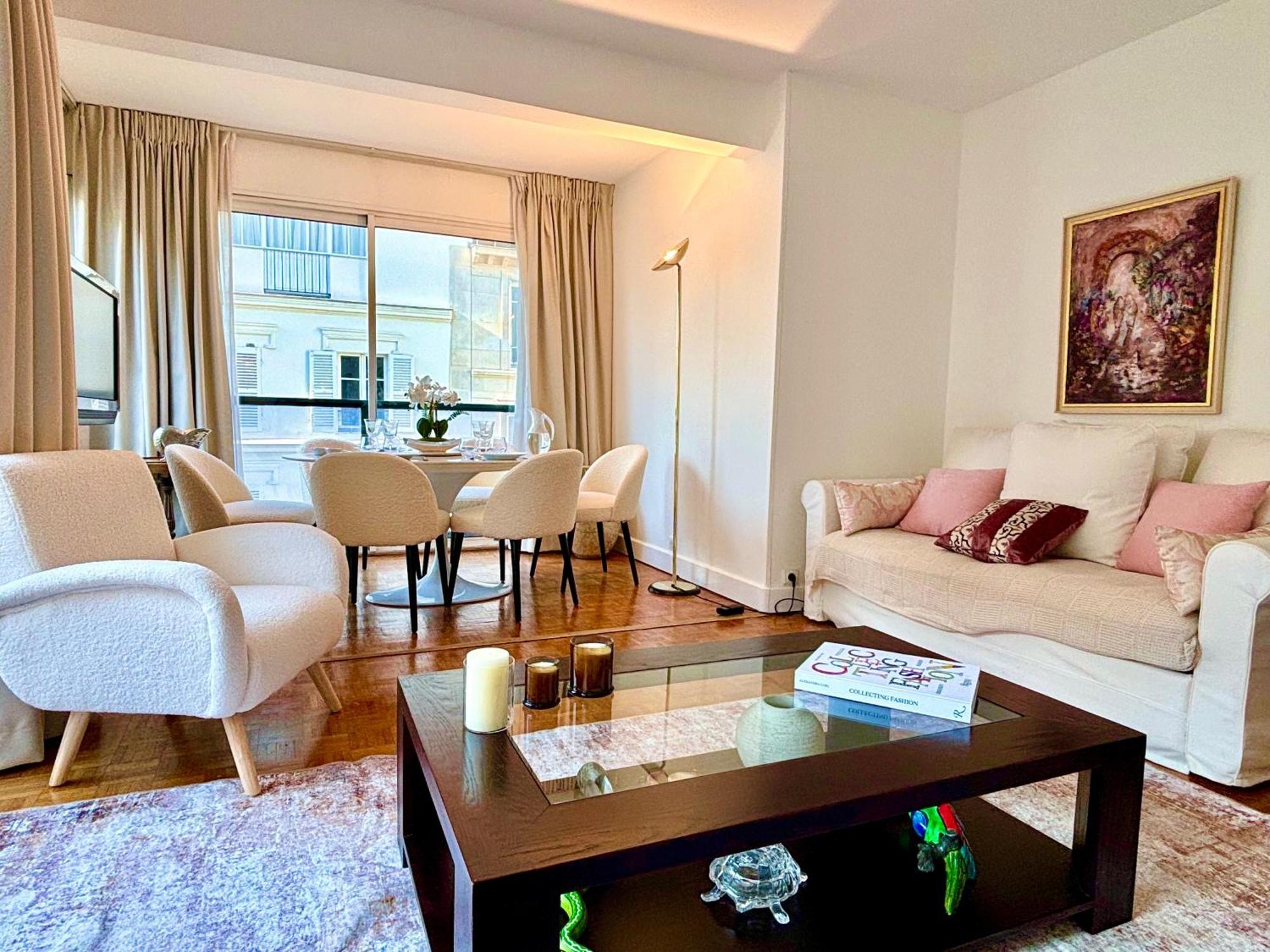 Apartment Nicolo Paris