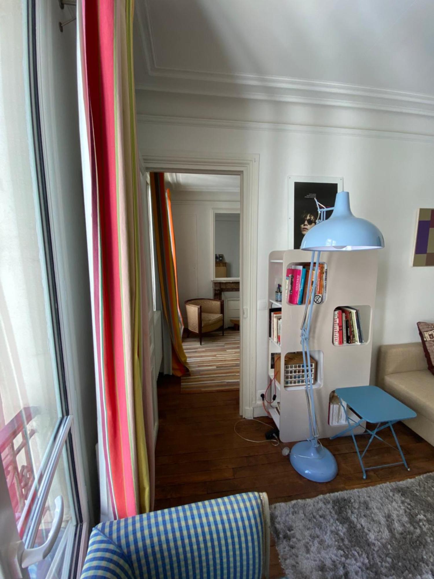 Charming Close To Emily's Spots In Apartment *