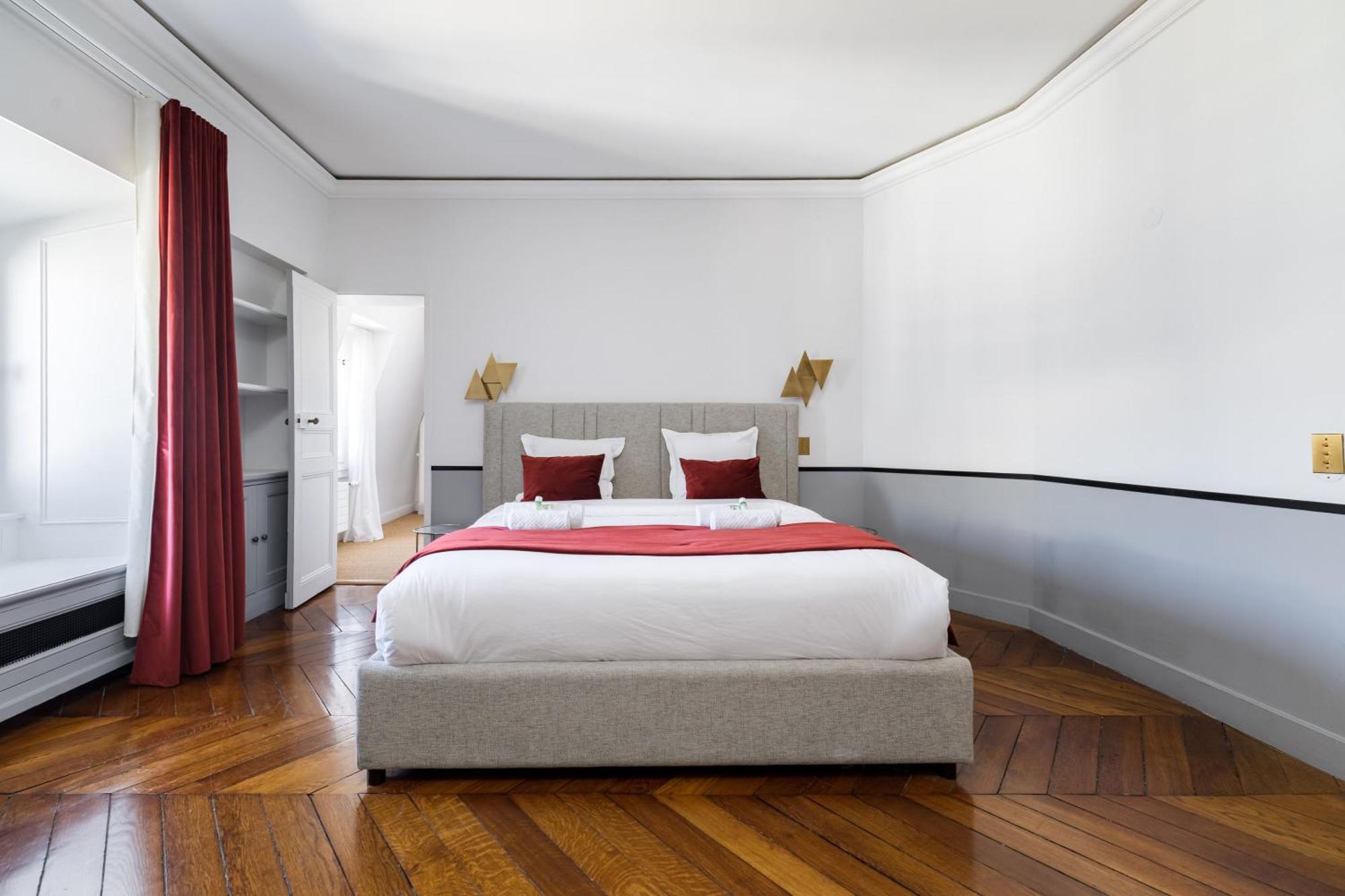 Apartment Luxury - Avenue Montaigne