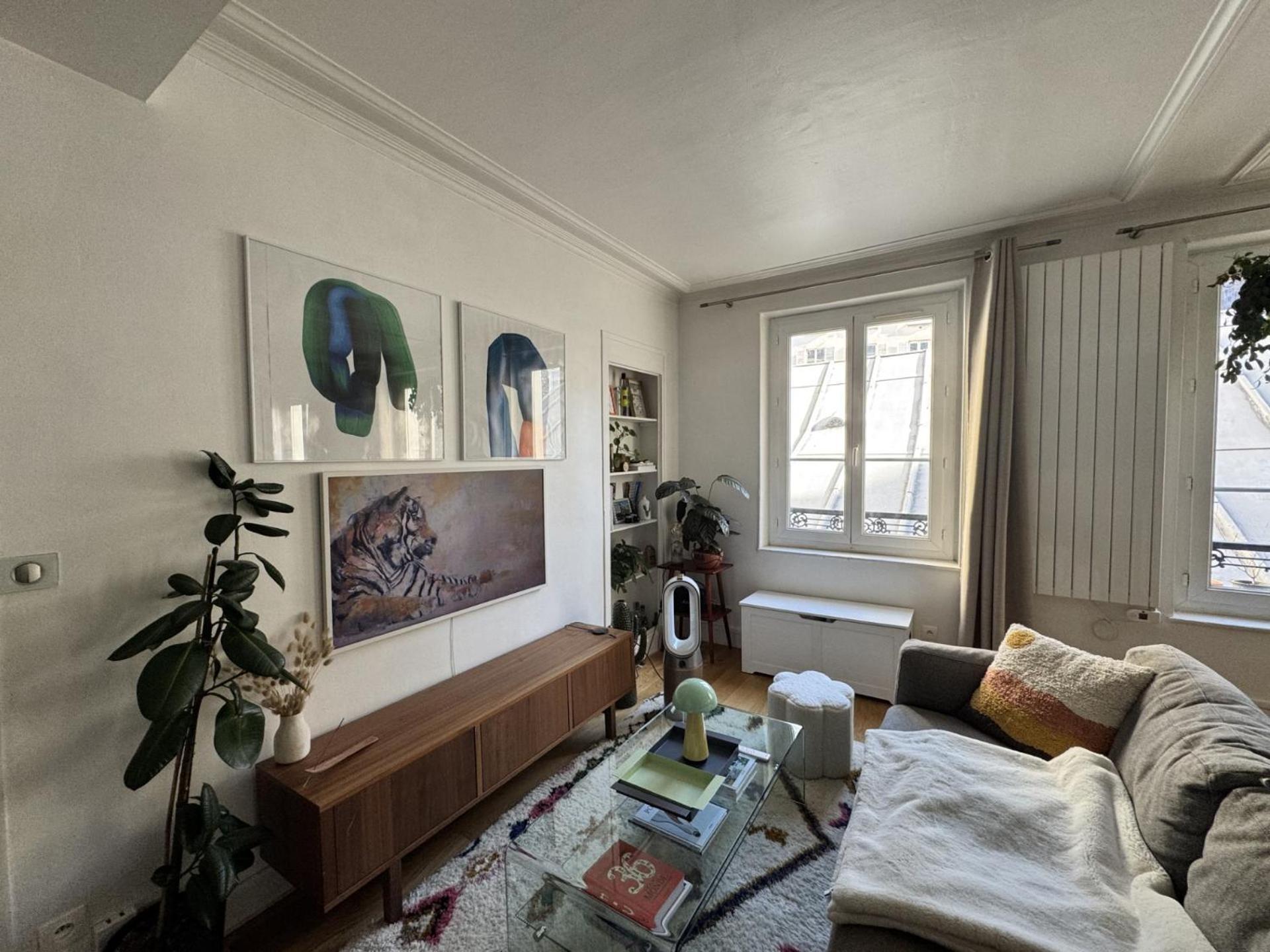 Apartment Batignolles-montmartre / Mathieu Paris