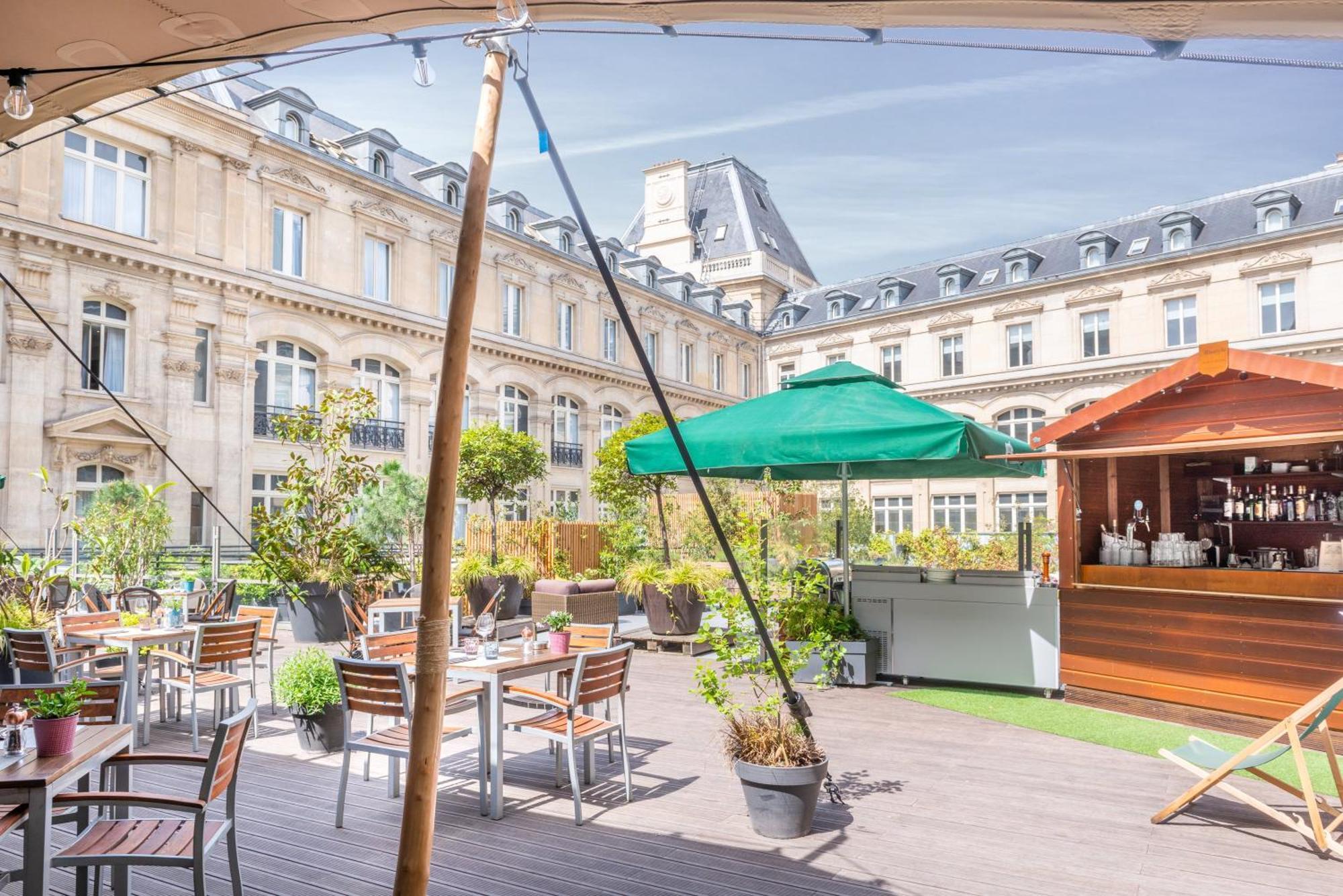 Hotel Crowne Plaza République, An Ihg 4*