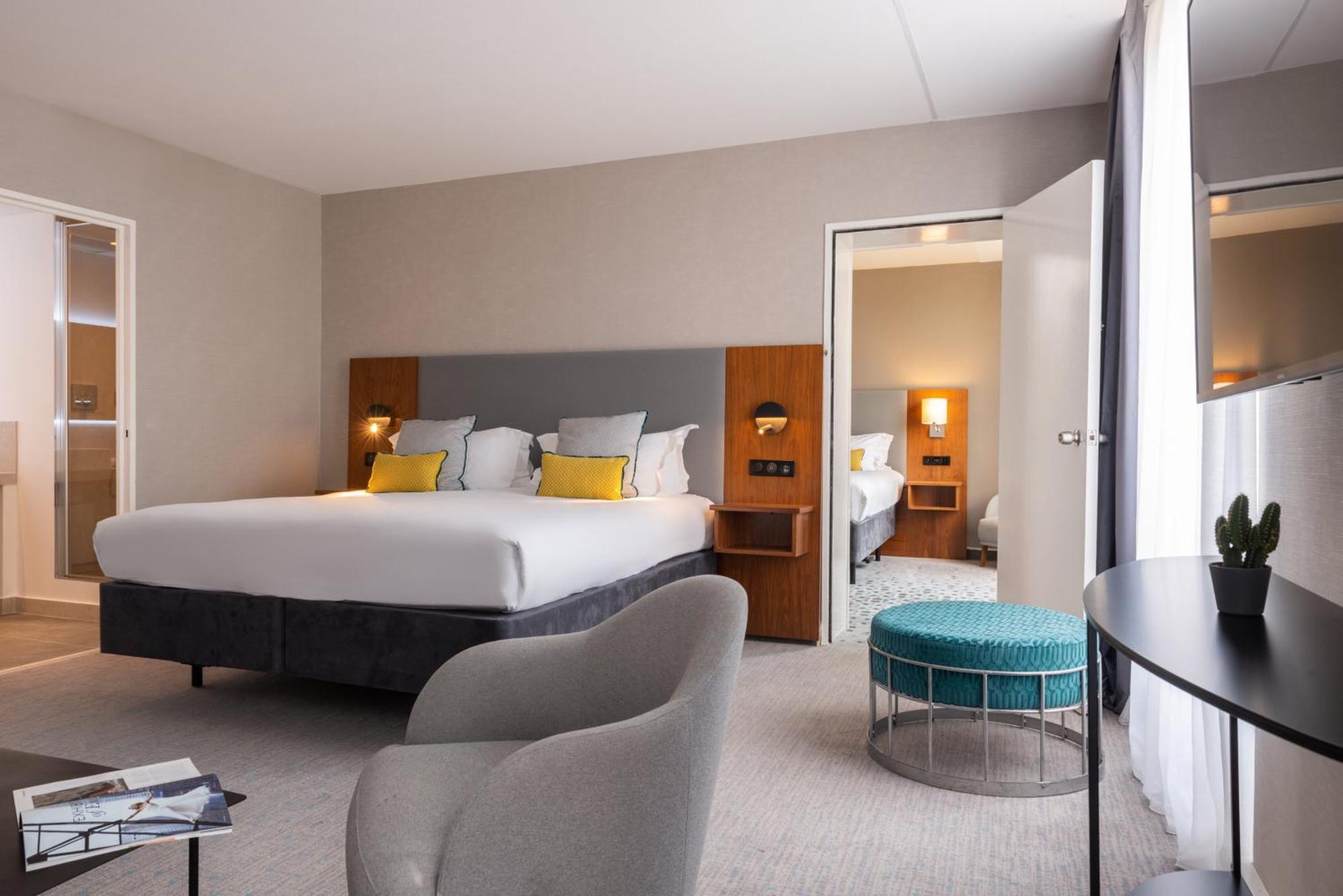 Hotel Crowne Plaza République, An Ihg Paris