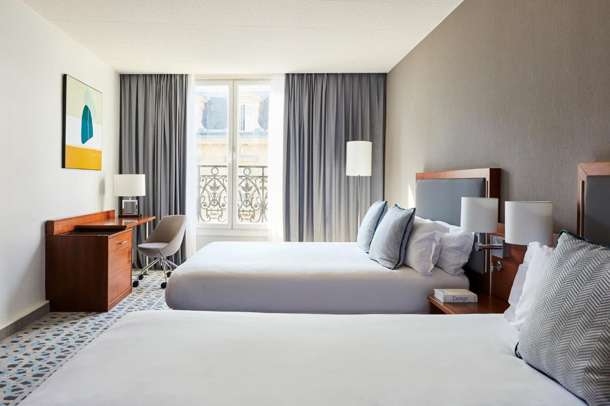 Crowne Plaza République, An Ihg Hotel 4*