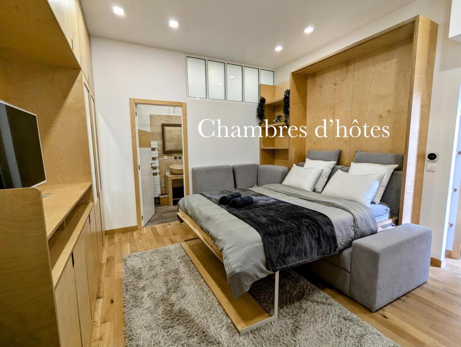 Omarais Bed & Breakfast Paris