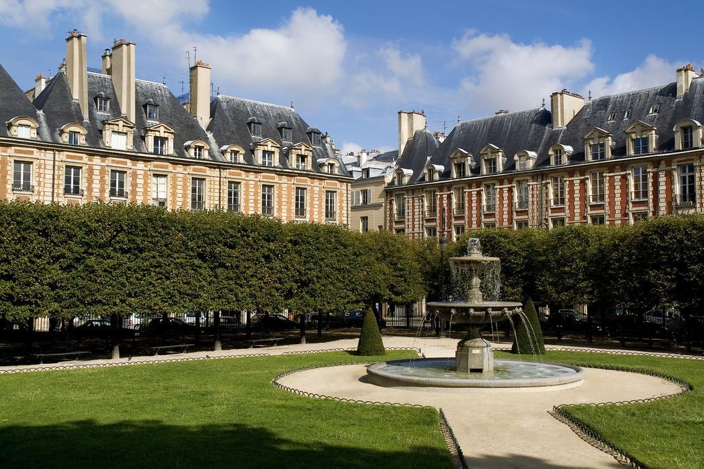 Le Pavillon De La Reine Hotel